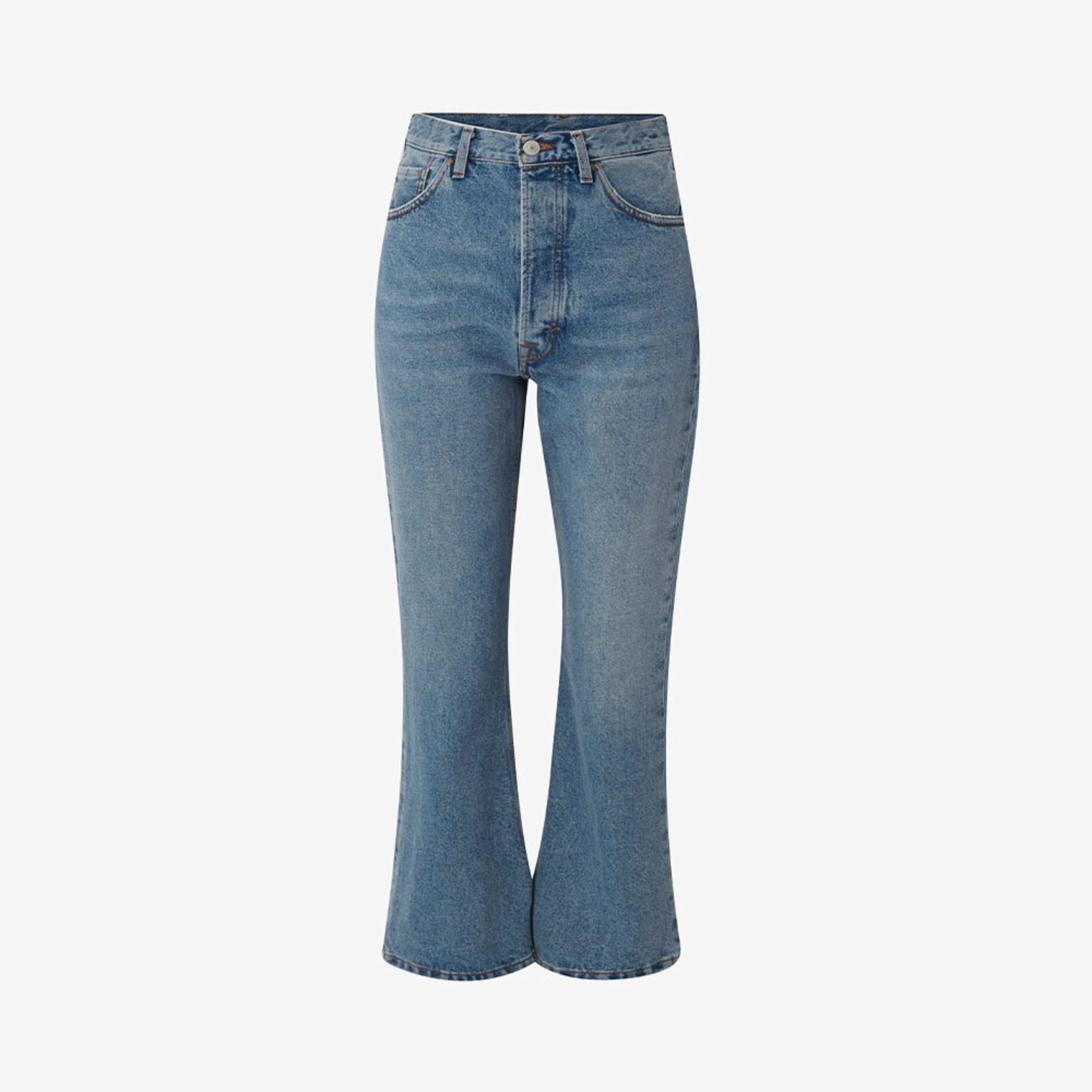 Kick Flare Denim, från Dagmar, i färgen Light Blue Wash. Klicka för att öppna bilden i stort format