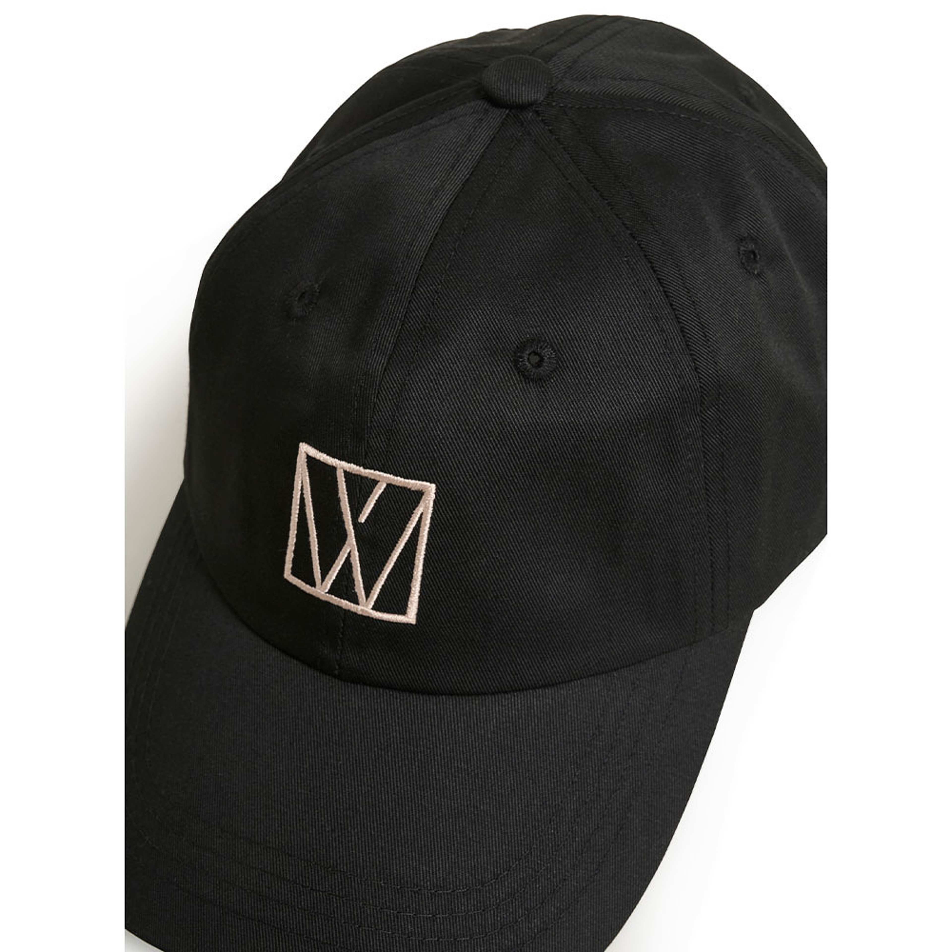 LunamayIW Cap