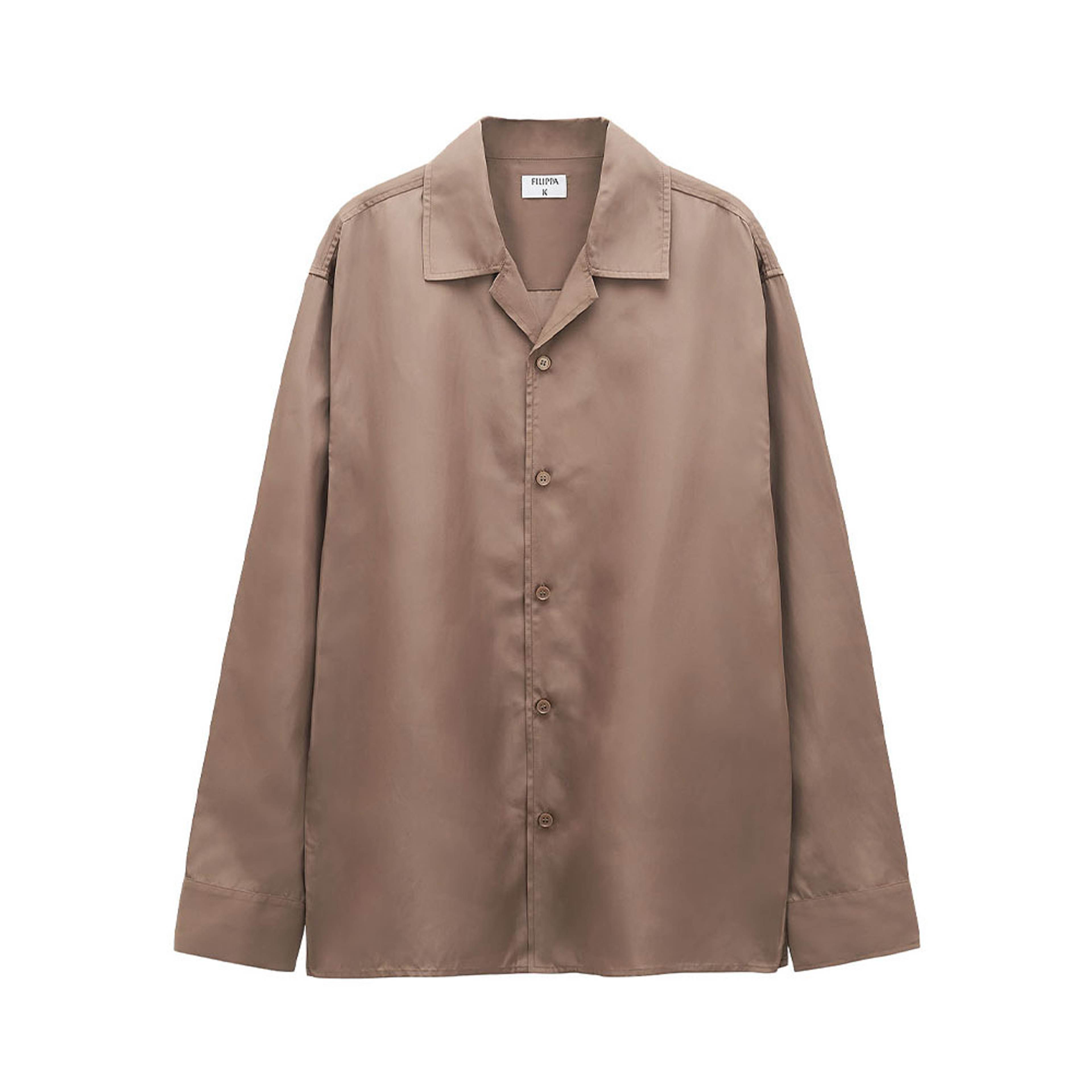 Tech Overshirt, från Filippa K, i färgen Hazel. Klicka för att öppna bilden i stort format