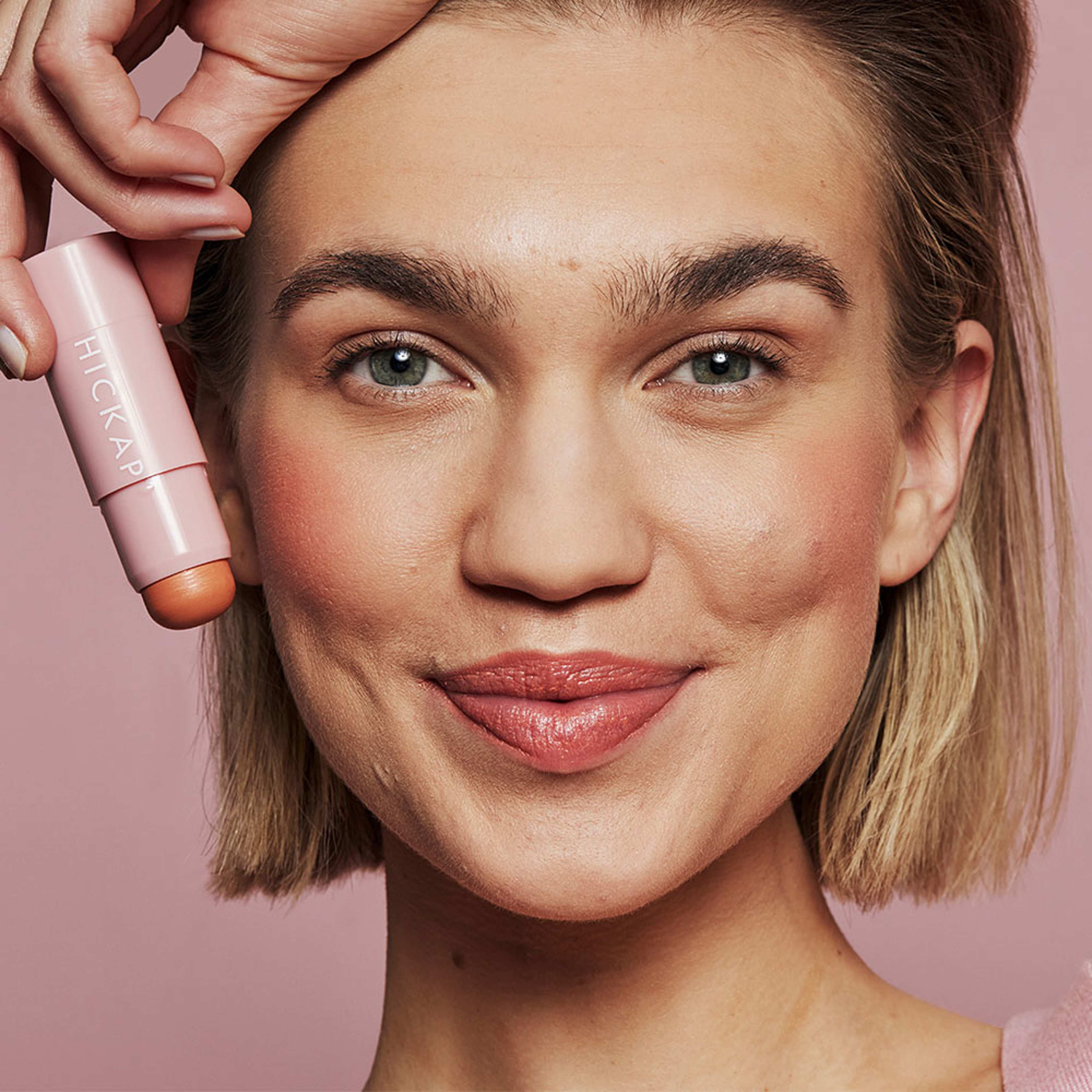 The Wonder Stick Blush & Lips  -  Peachy Vibes