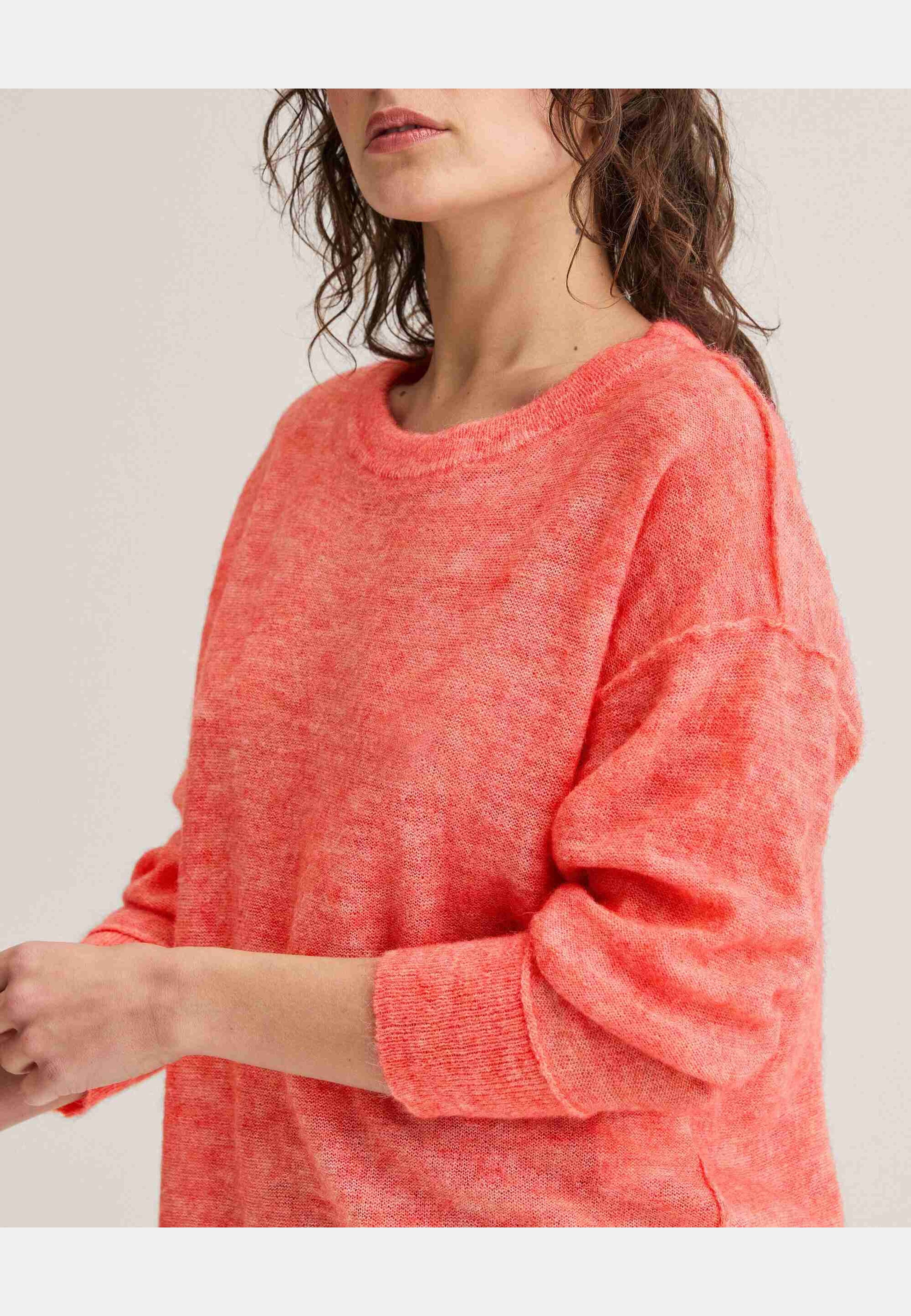 Alicia Mohair Sweater, från Newhouse, i färgen rosa. Klicka för att öppna bilden i stort format