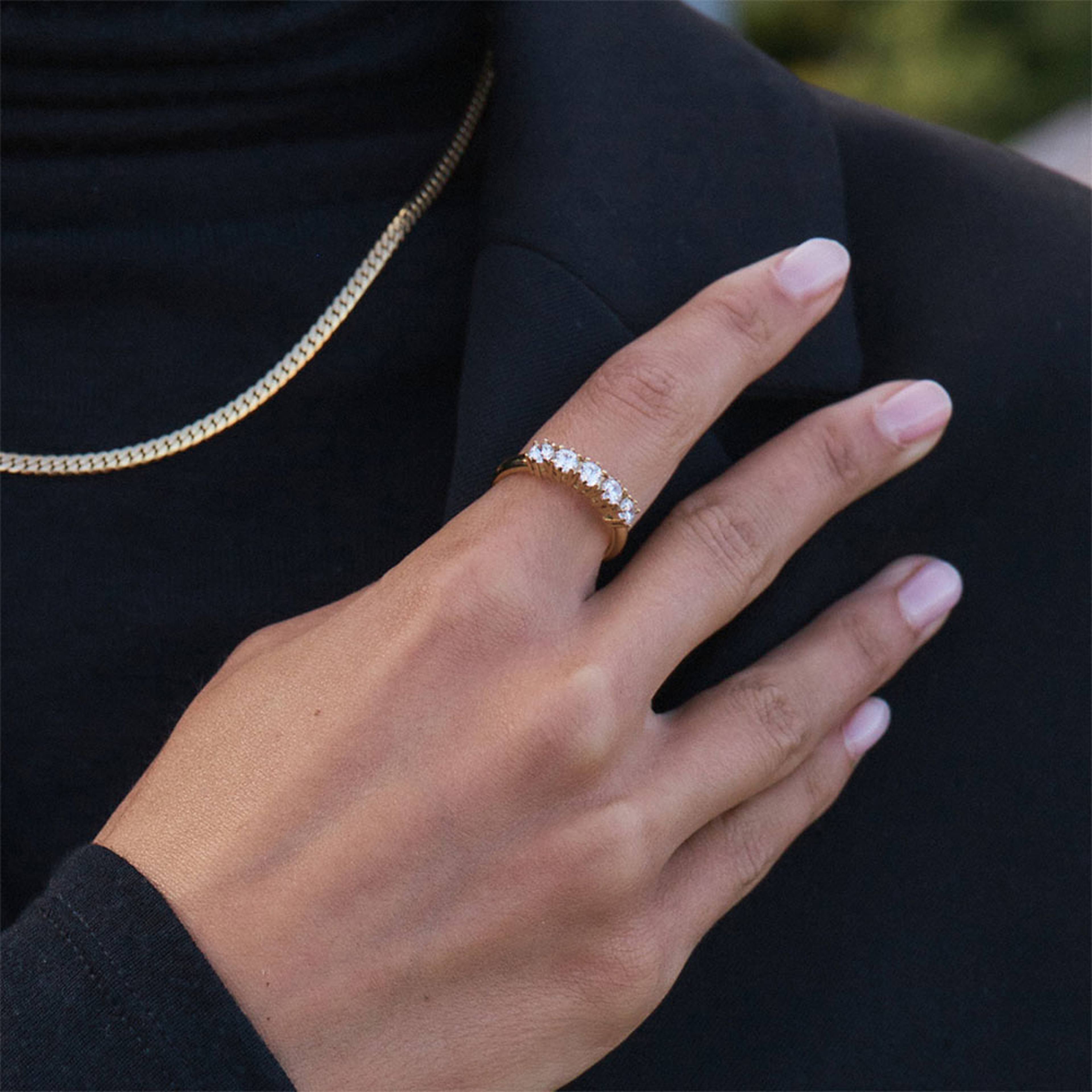 Trinity Ring Gold