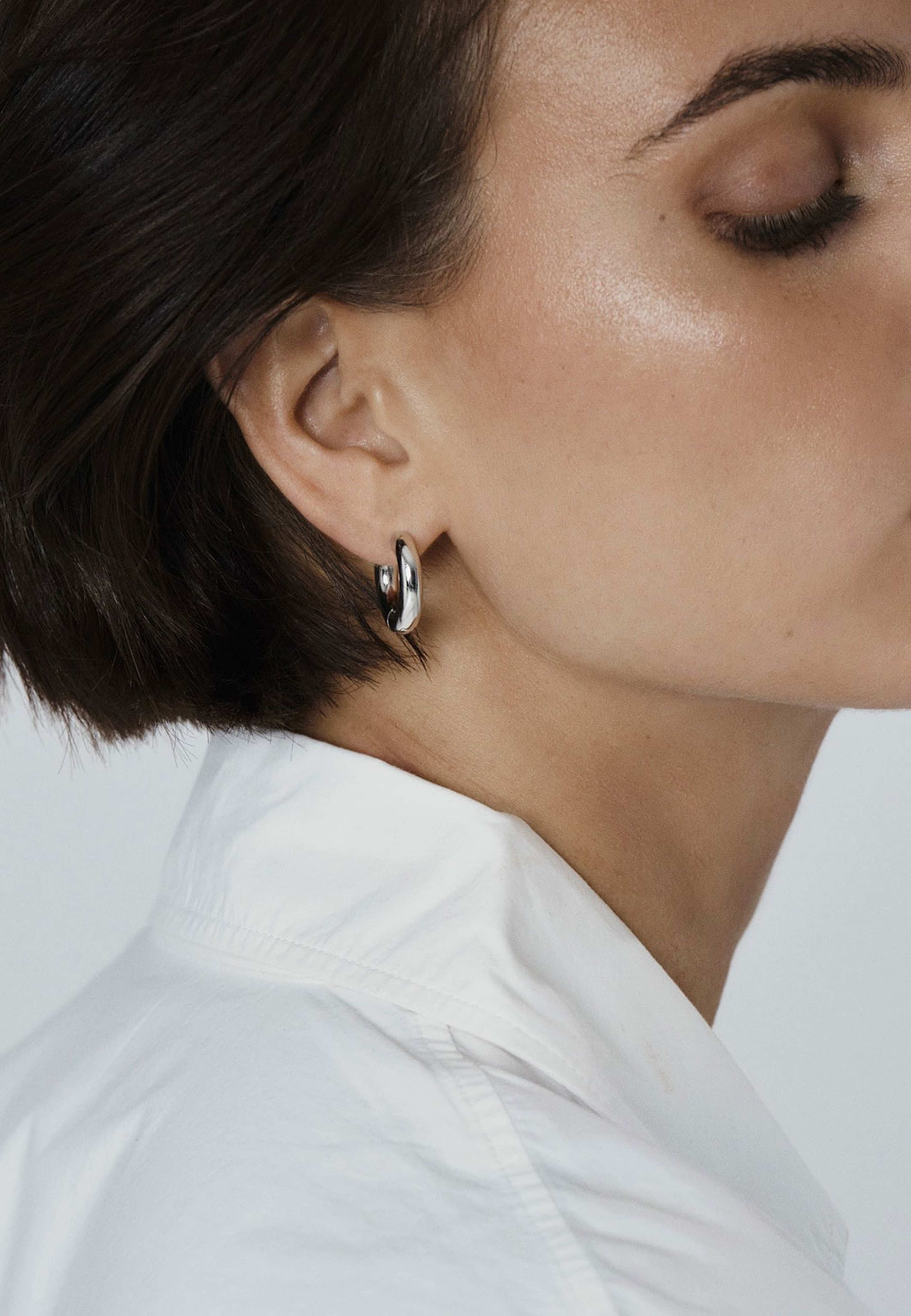 Everyday Hoops Steel, från Mockberg, i färgen Silver. Klicka för att öppna bilden i stort format