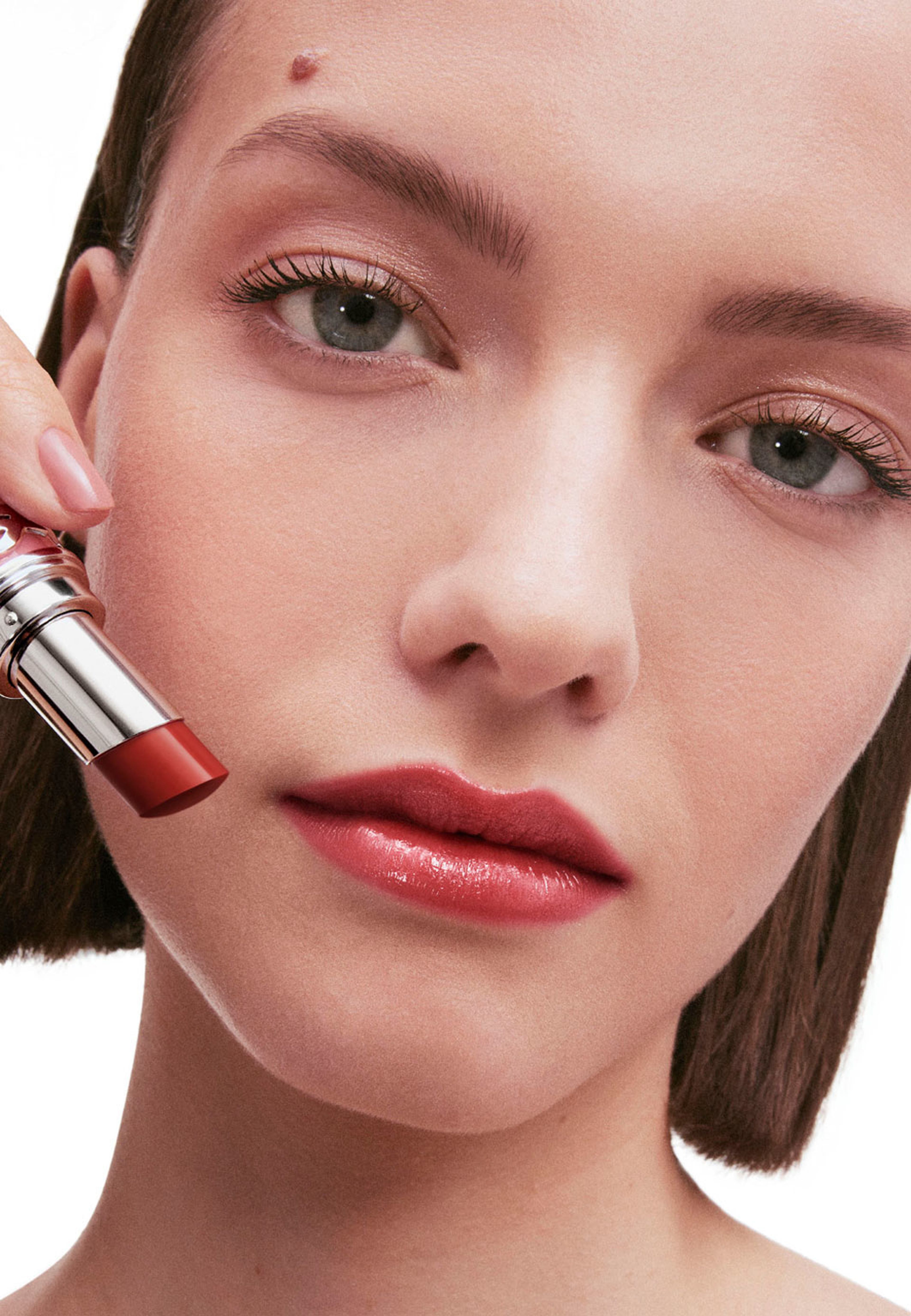 YSL LOVESHINE Lipstick