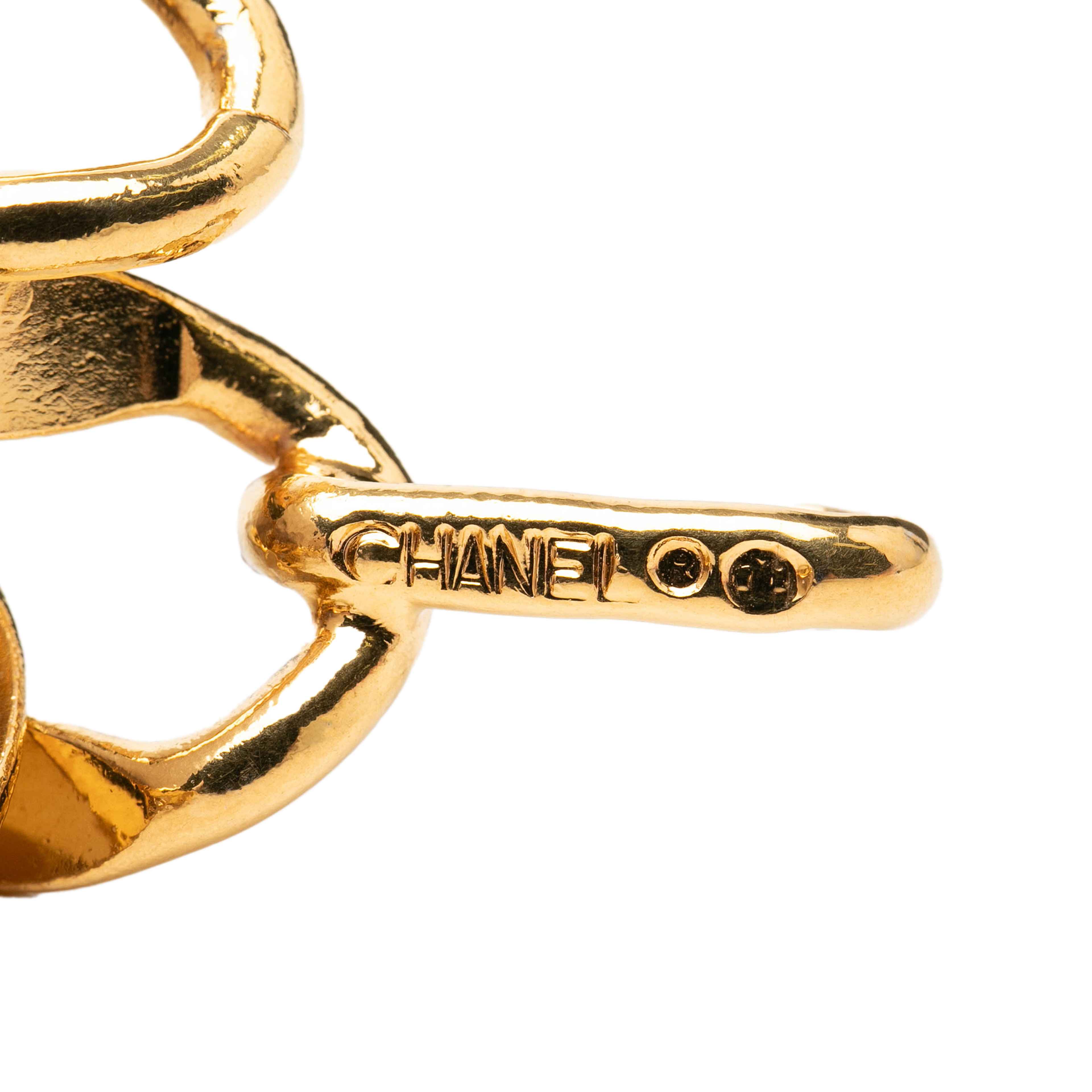 Chanel Gold Plated Cc Medallion 31 Rue Cambon Paris Chain Link Belt, från Luxclusif, i färgen guld. Klicka för att öppna bilden i stort format