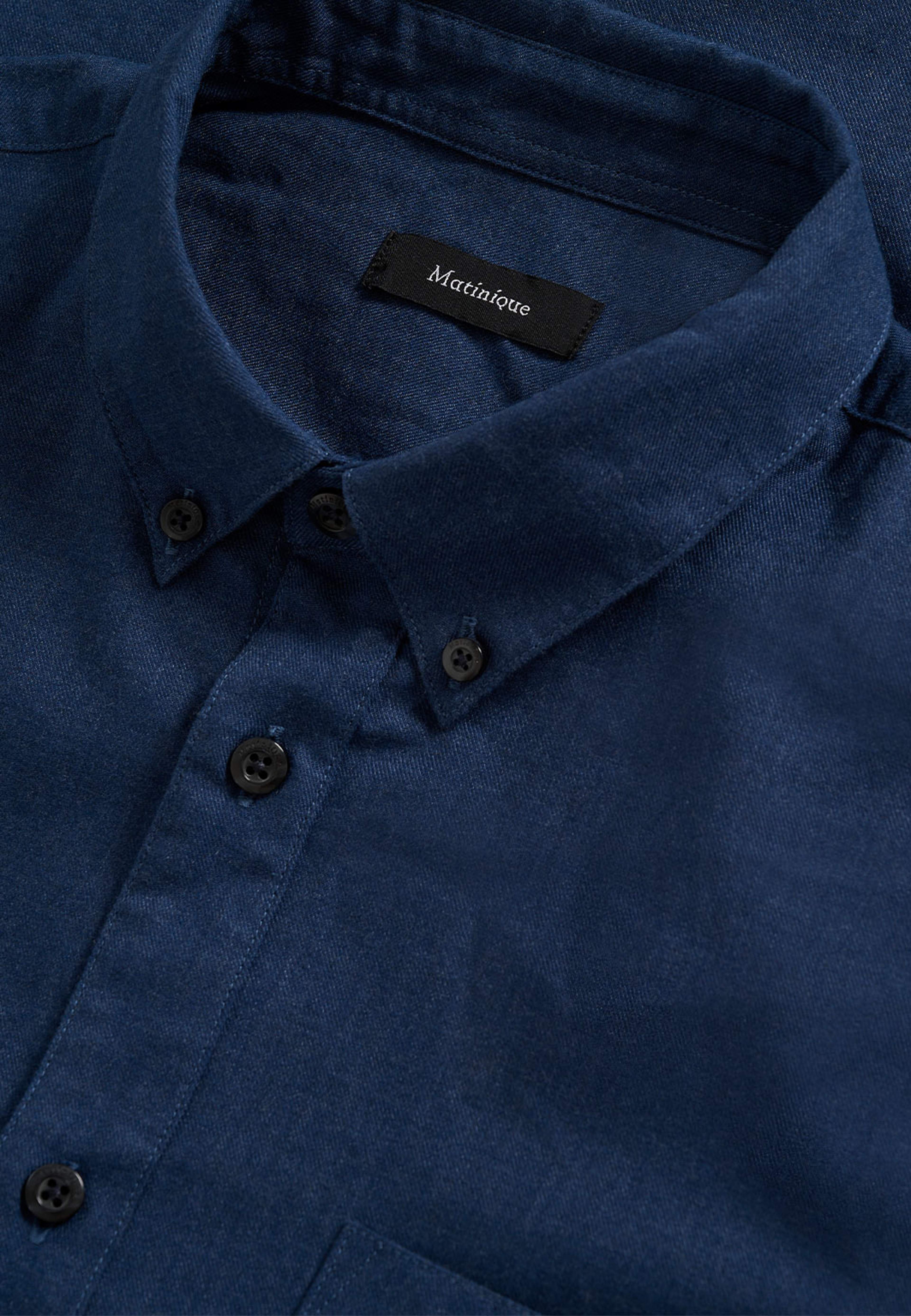 MAtrostol Shirt, från Matinique, i färgen Insignia Blue. Klicka för att öppna bilden i stort format