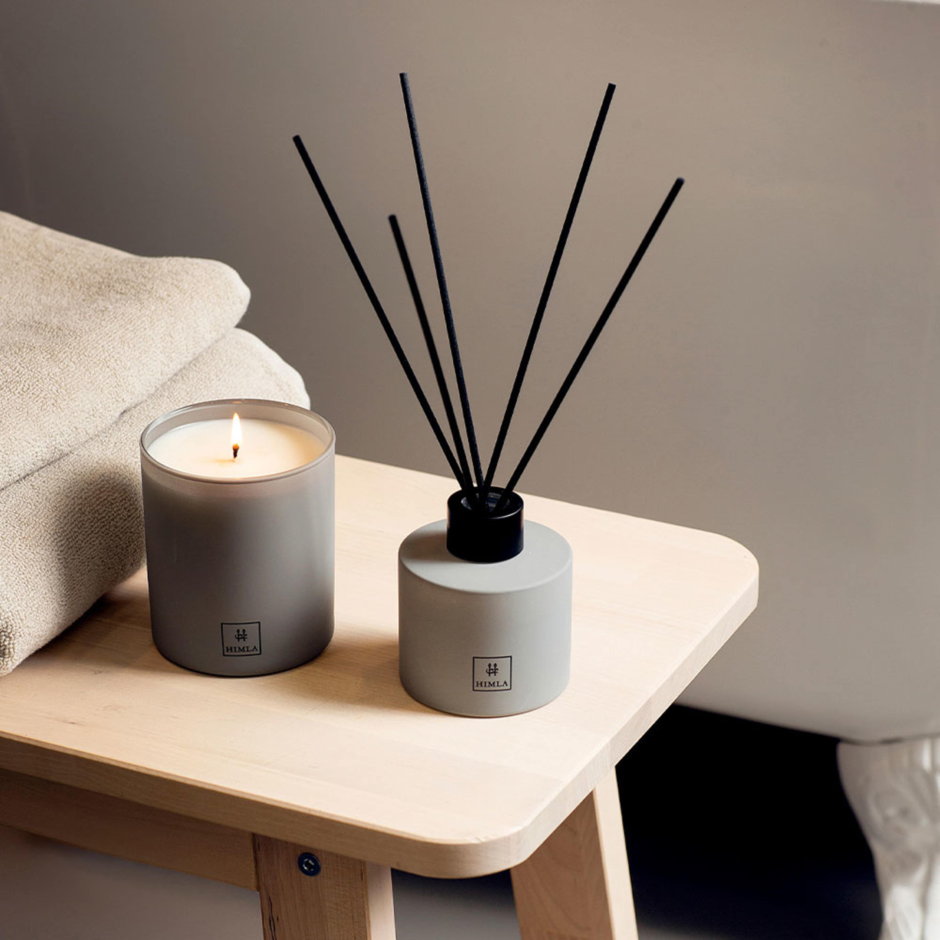 Inhale Doftljus Scent of silence 230 g