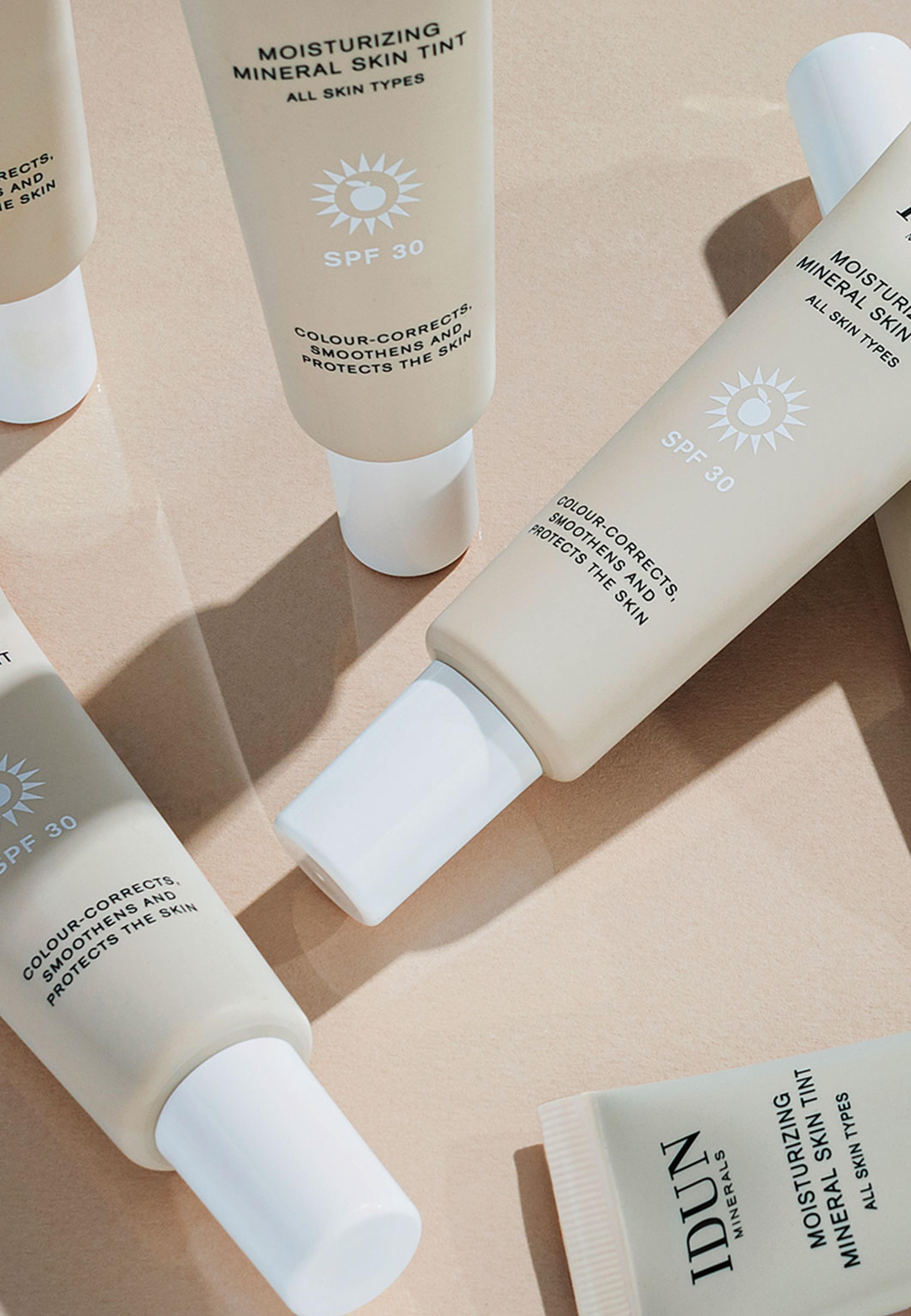 Moisturizing Mineral Skin Tint SPF 30