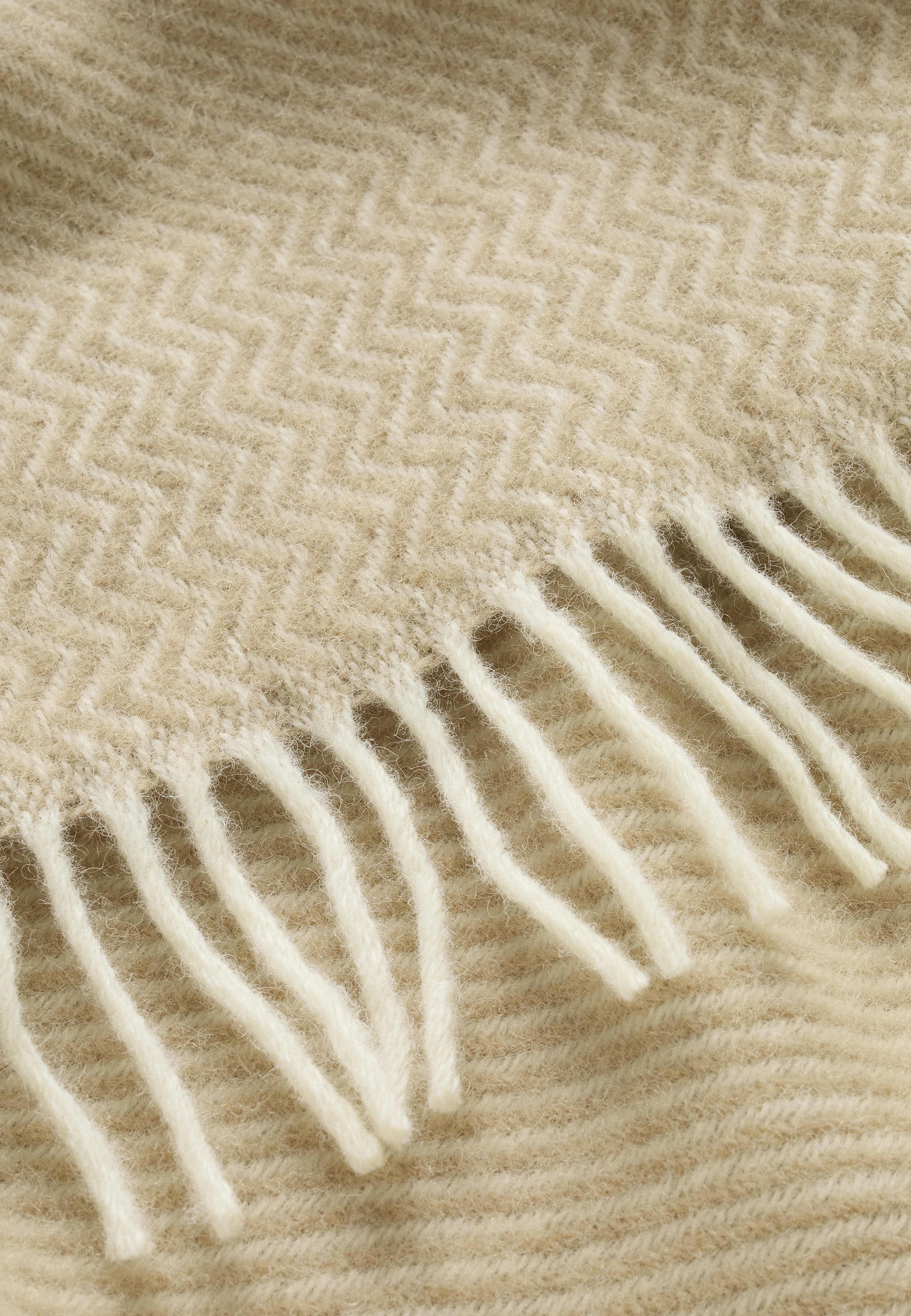 Klippan Ullpläd Zack, från Klippan, i färgen Beige. Klicka för att öppna bilden i stort format