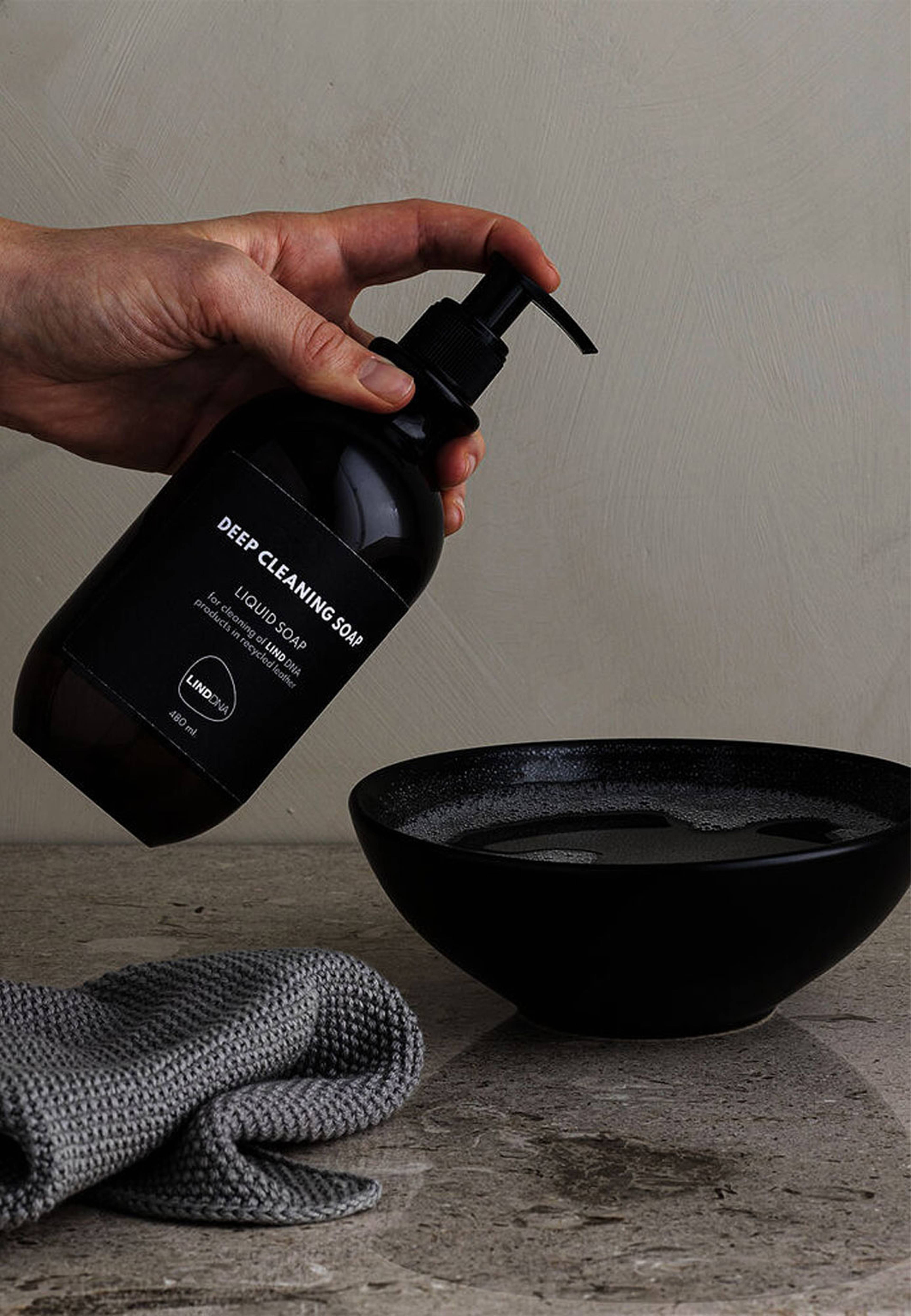 Deep Cleaning Soap 480 ml