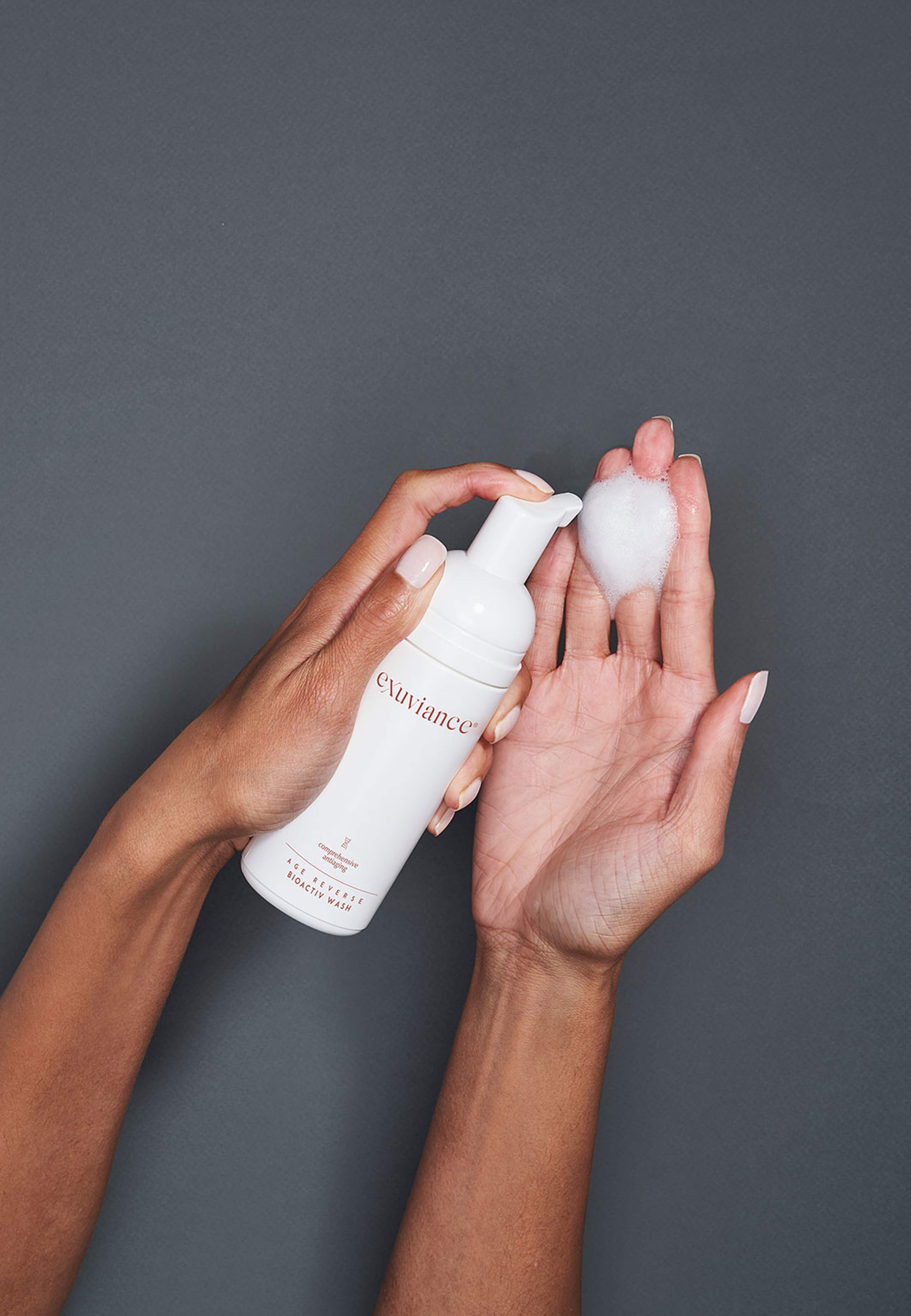 Age Reverse BioActiv Wash