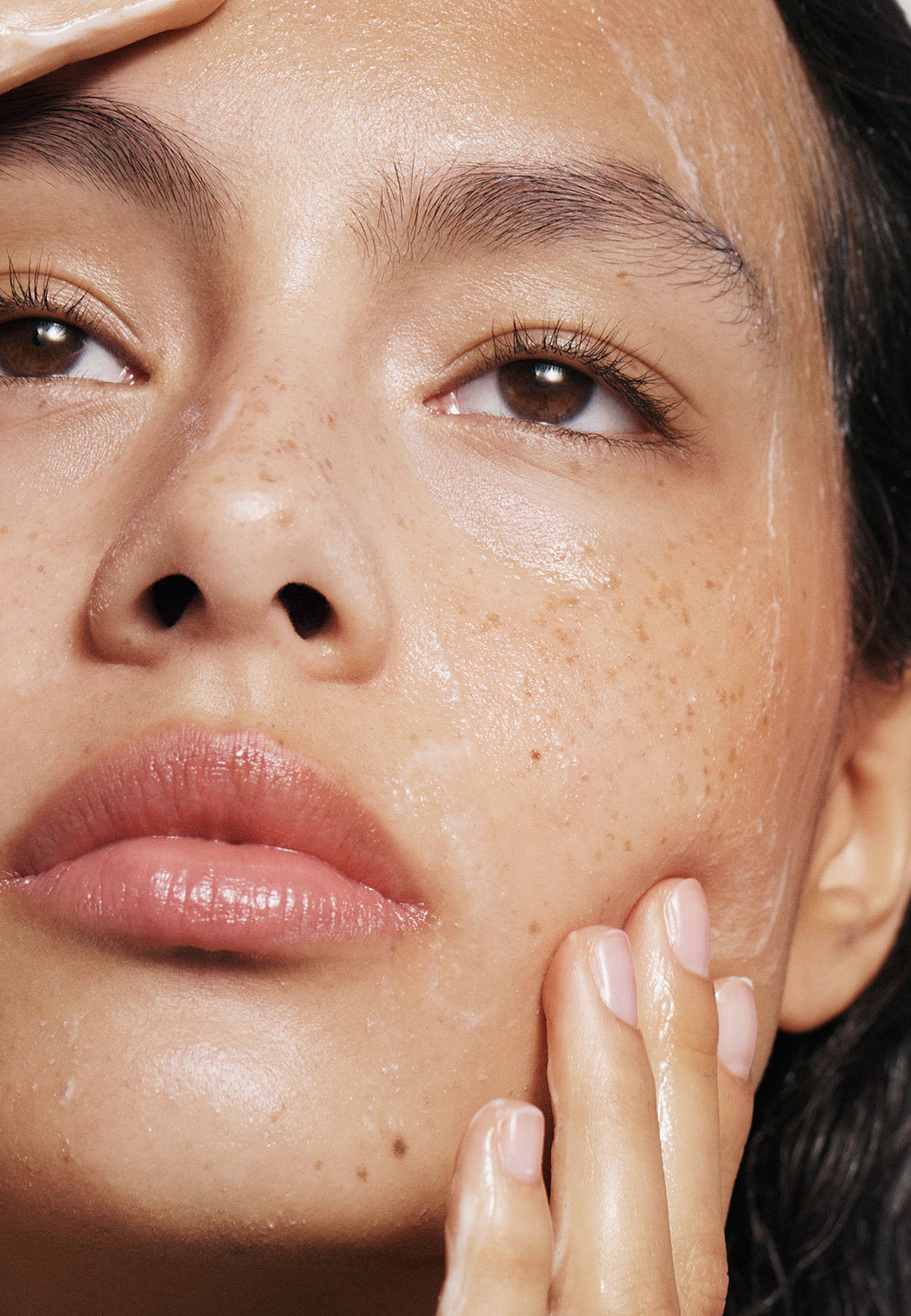 Skin Clarity Gentle Exfoliating Cleanser