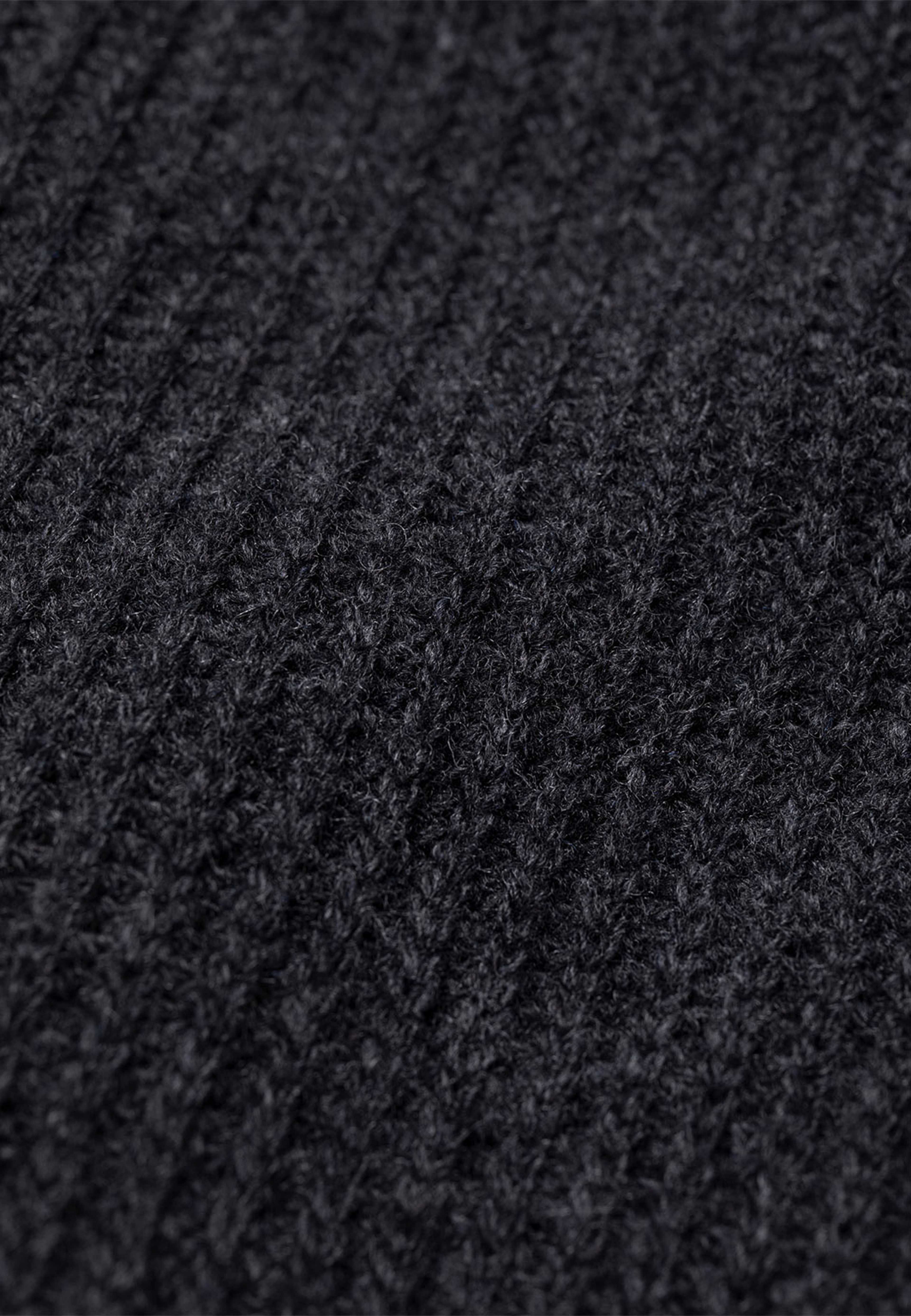 August Rib Wool Sweater