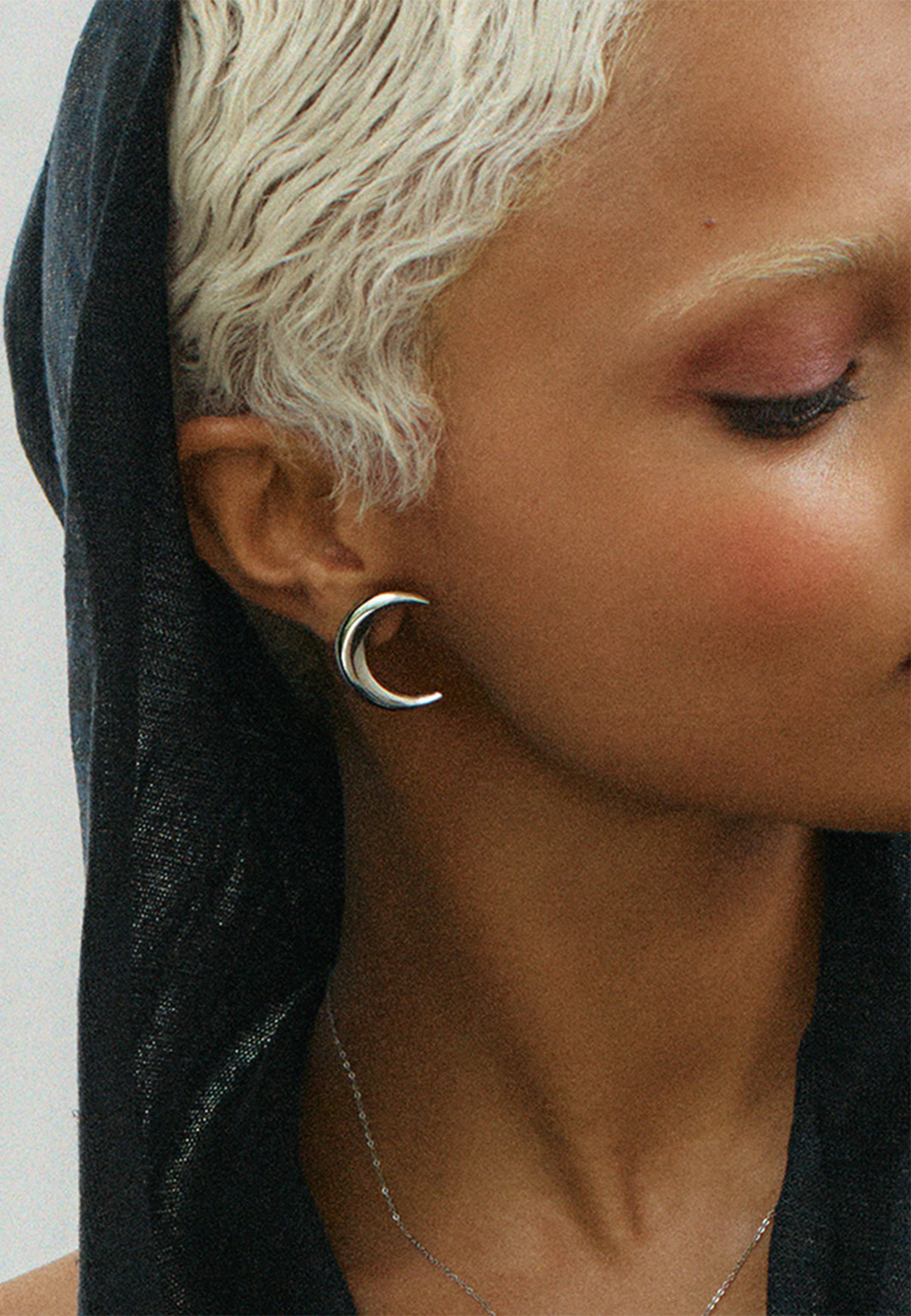 New Moon Studs L