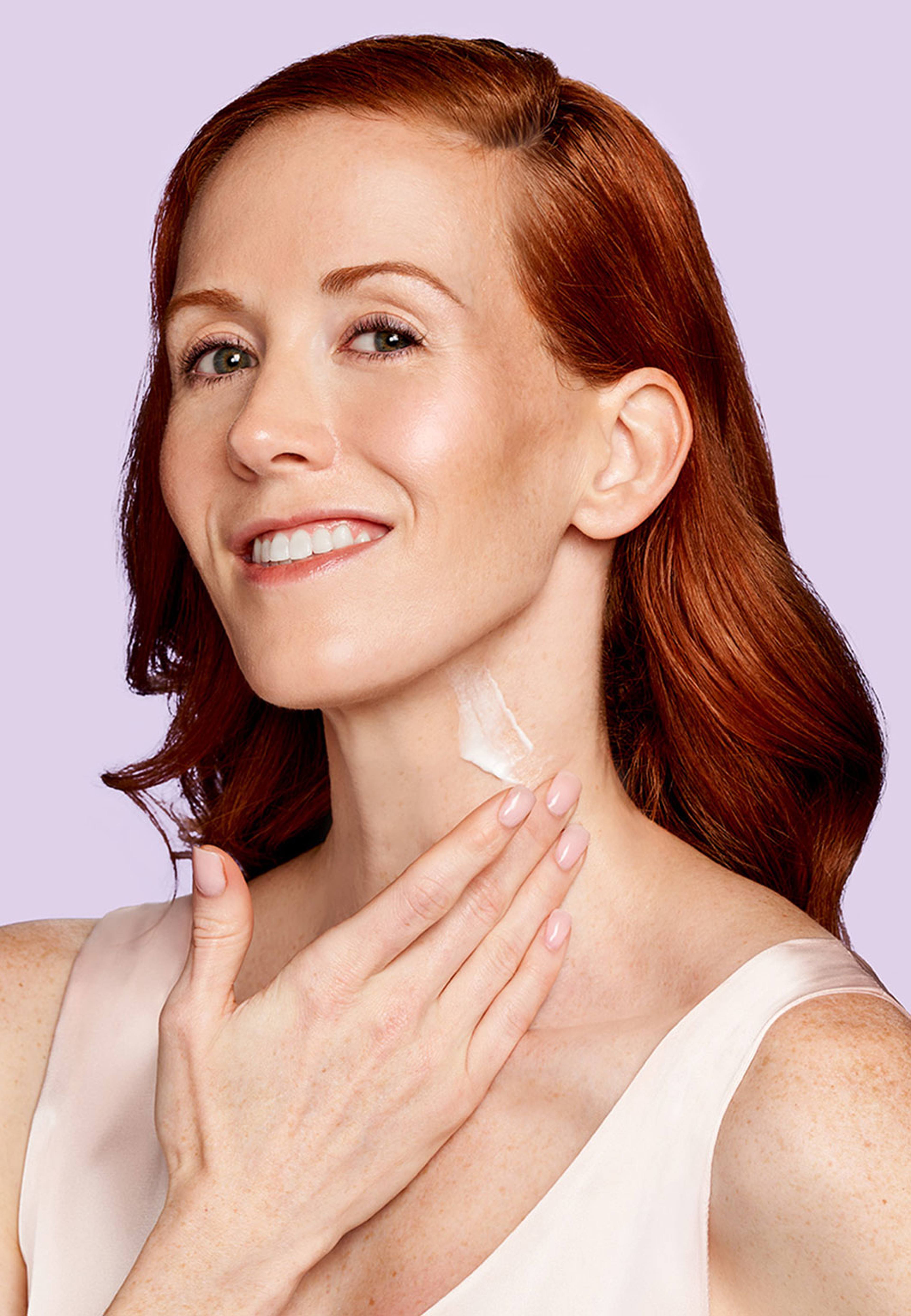 Age Reverse Toning Neck Cream