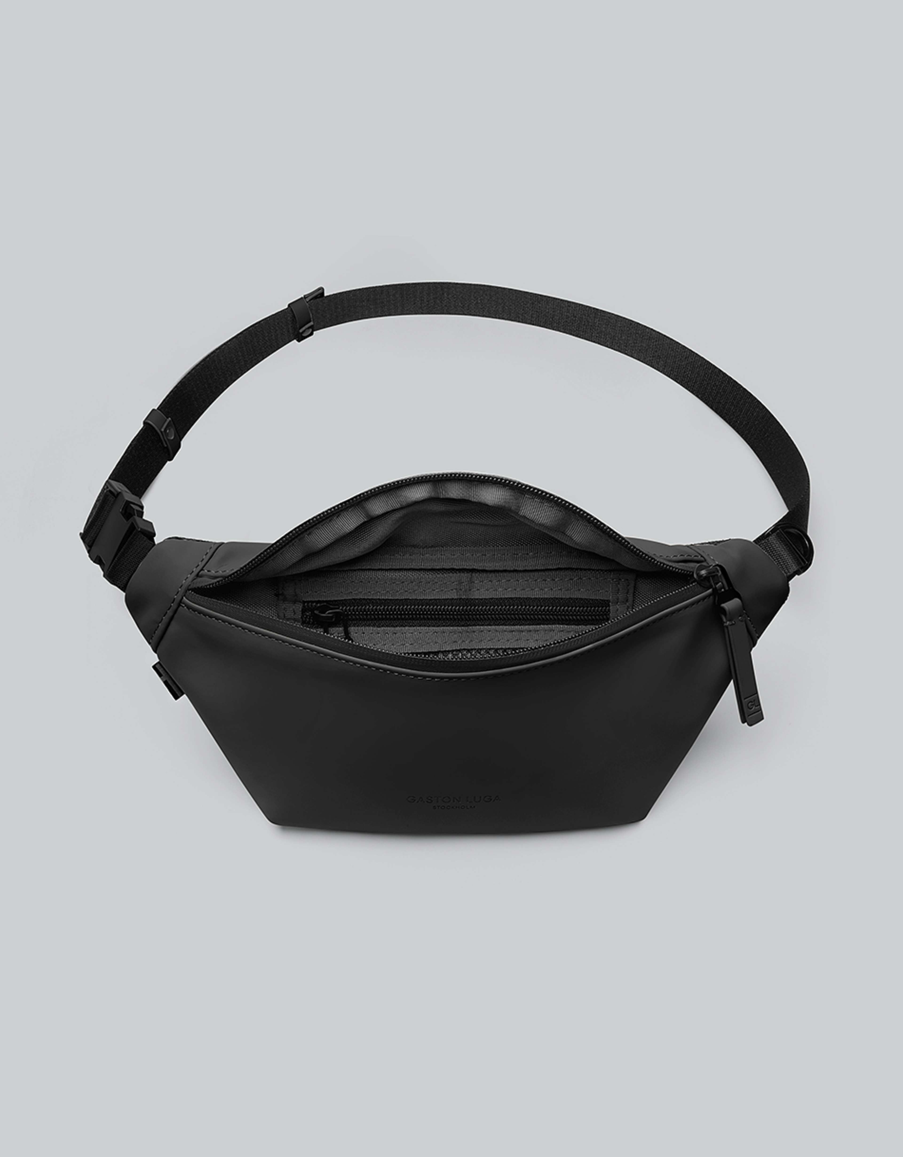 Däsh Bumbag, från Gaston Luga, i färgen black.