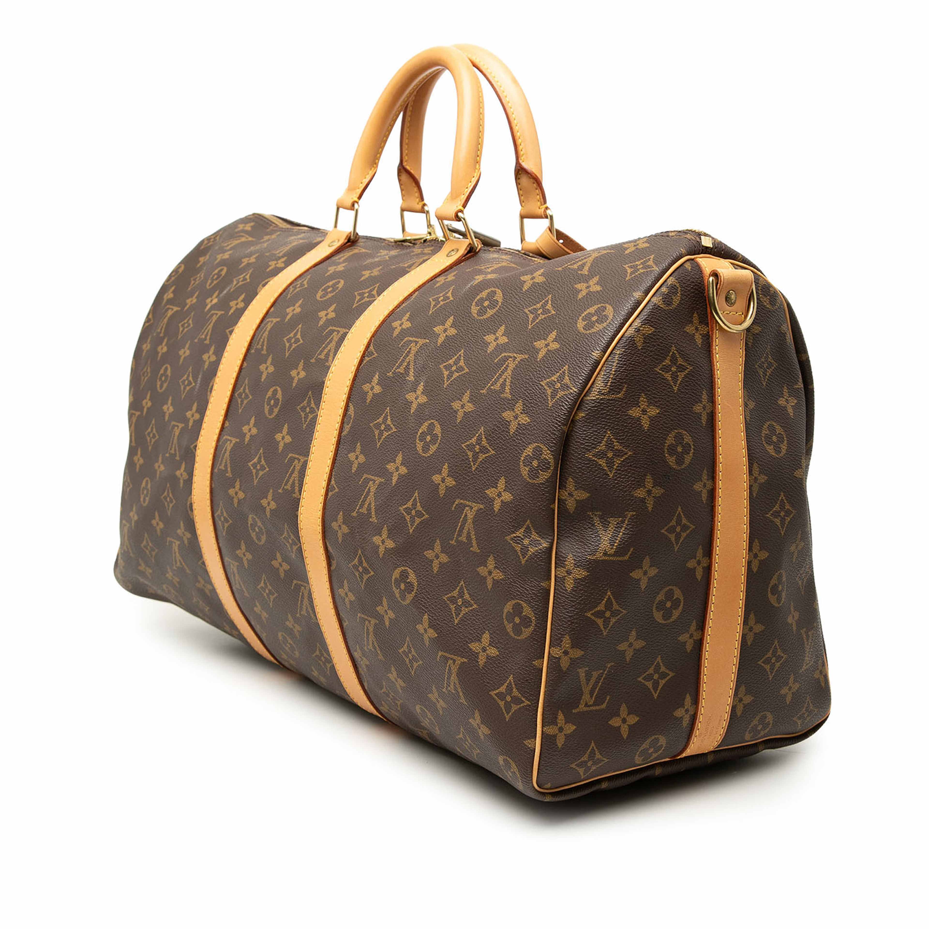 Louis Vuitton Monogram Keepall Bandouliere 50, från Luxclusif, i färgen brun. Klicka för att öppna bilden i stort format