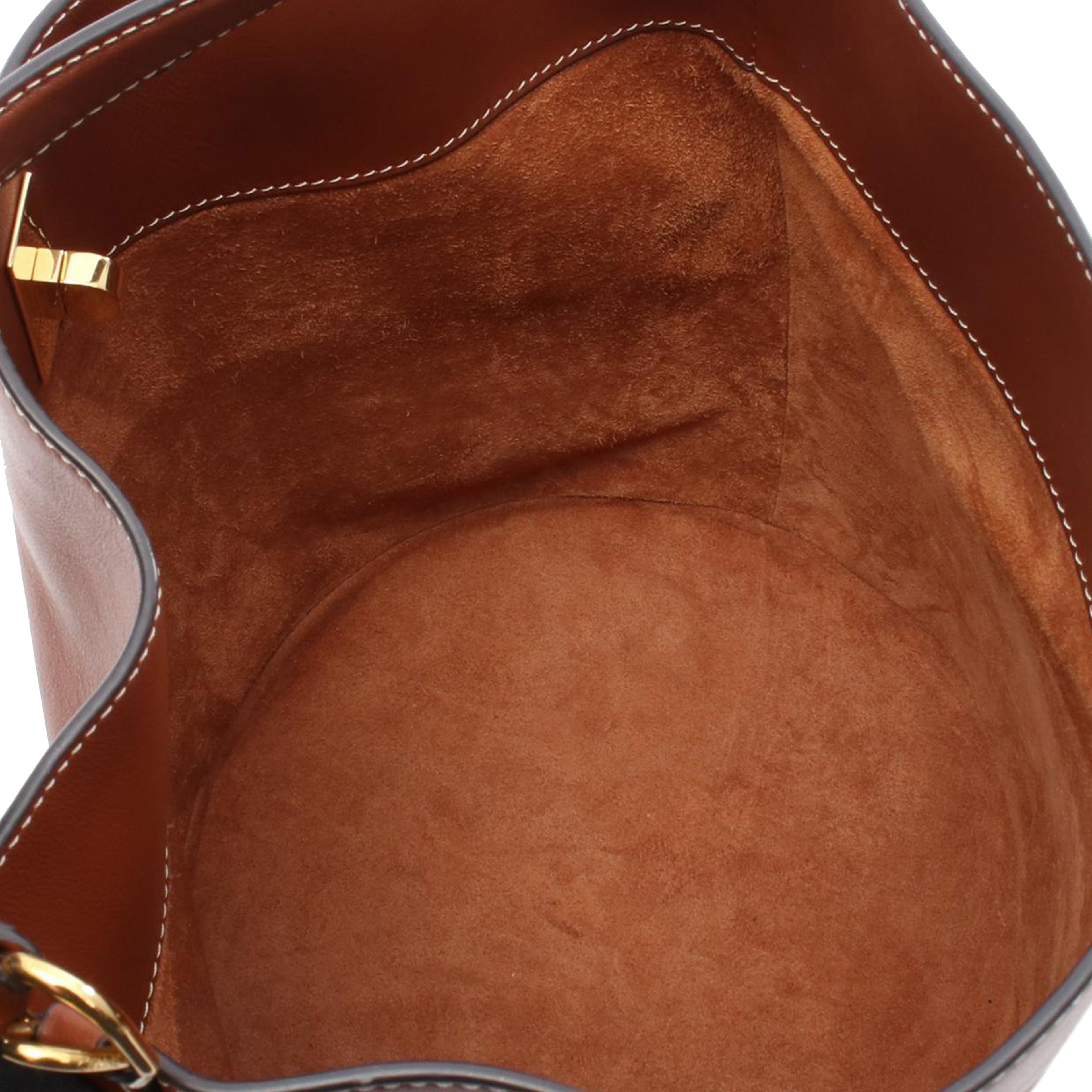Celine Leather Teen Bucket 16, från Luxclusif, i färgen brown.