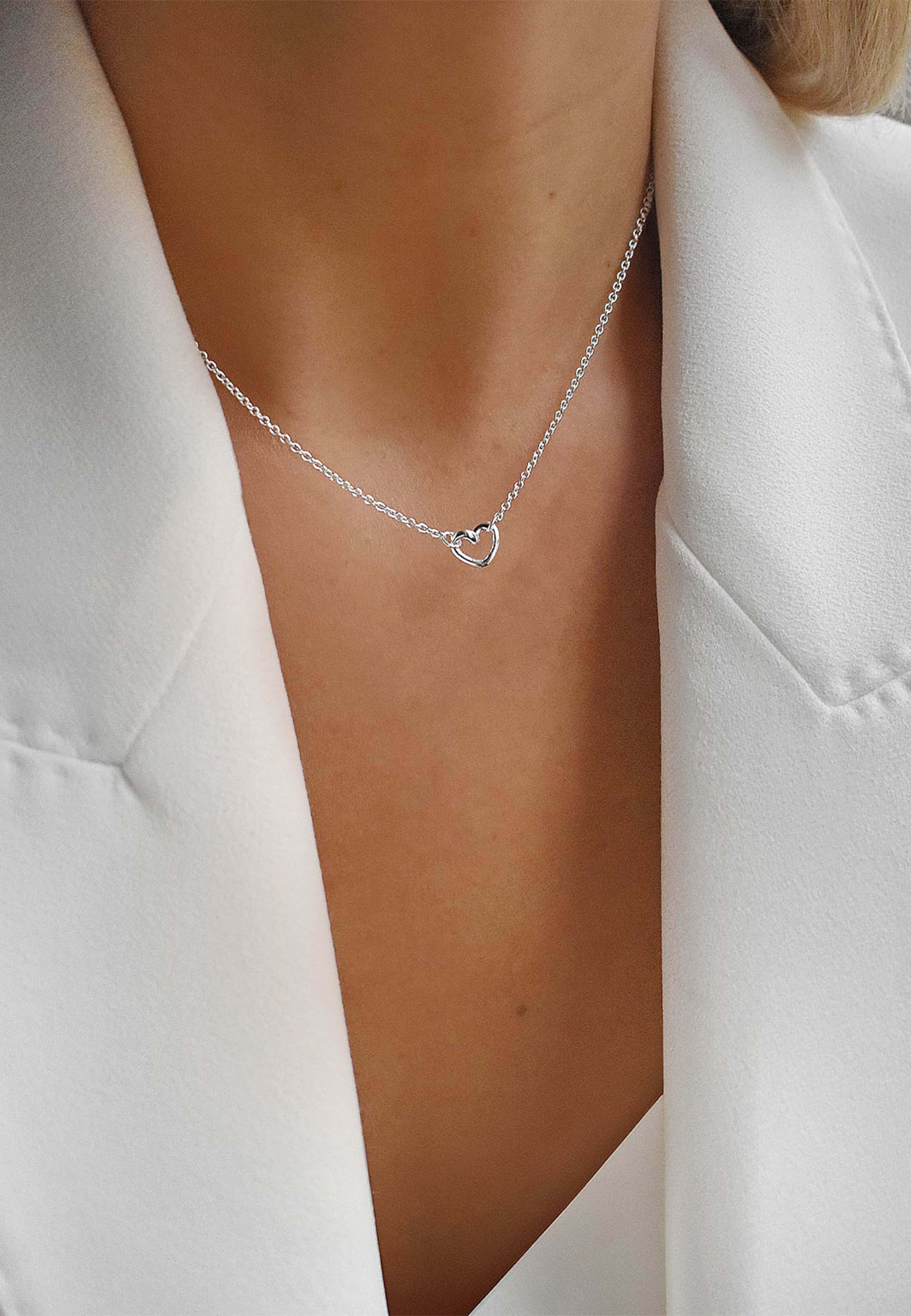 Love Vibe drop necklace silver, från Drakenberg Sjölin, i färgen Silver. Klicka för att öppna bilden i stort format