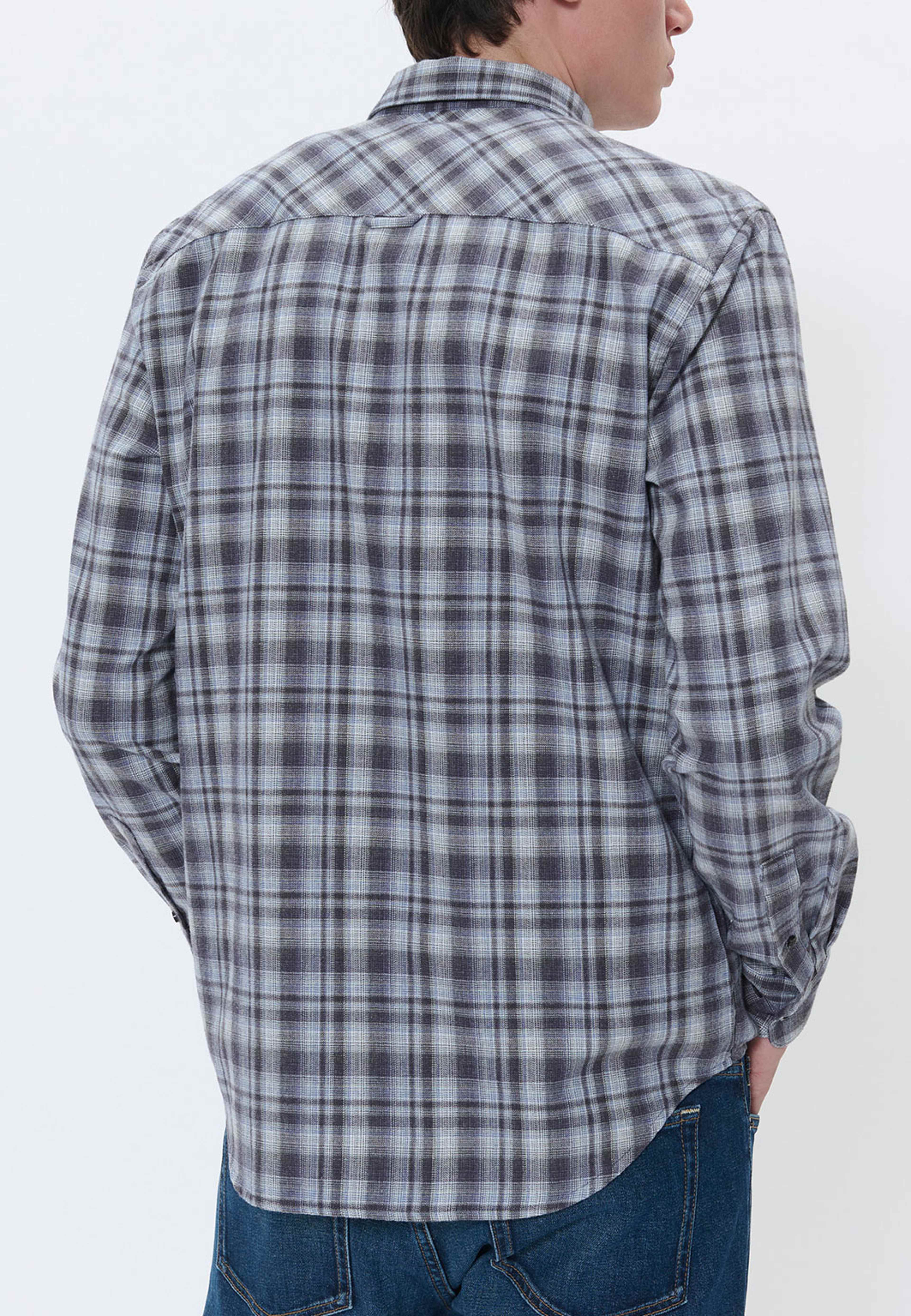 MAtrostol BD Shirt, från Matinique, i färgen Dark Navy. Klicka för att öppna bilden i stort format