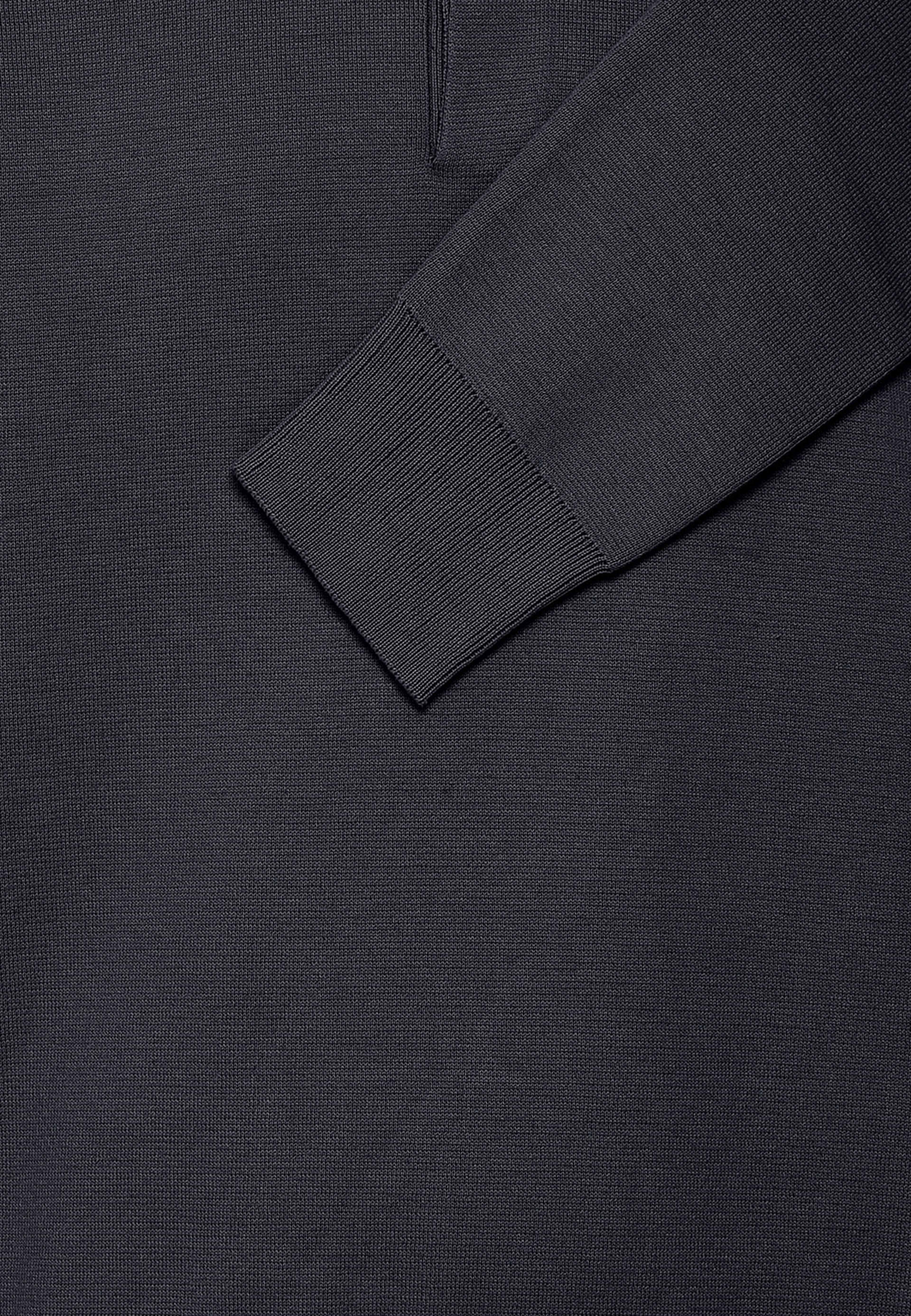 Cfjulian Pullover, från Casual Friday, i färgen Dark Navy.