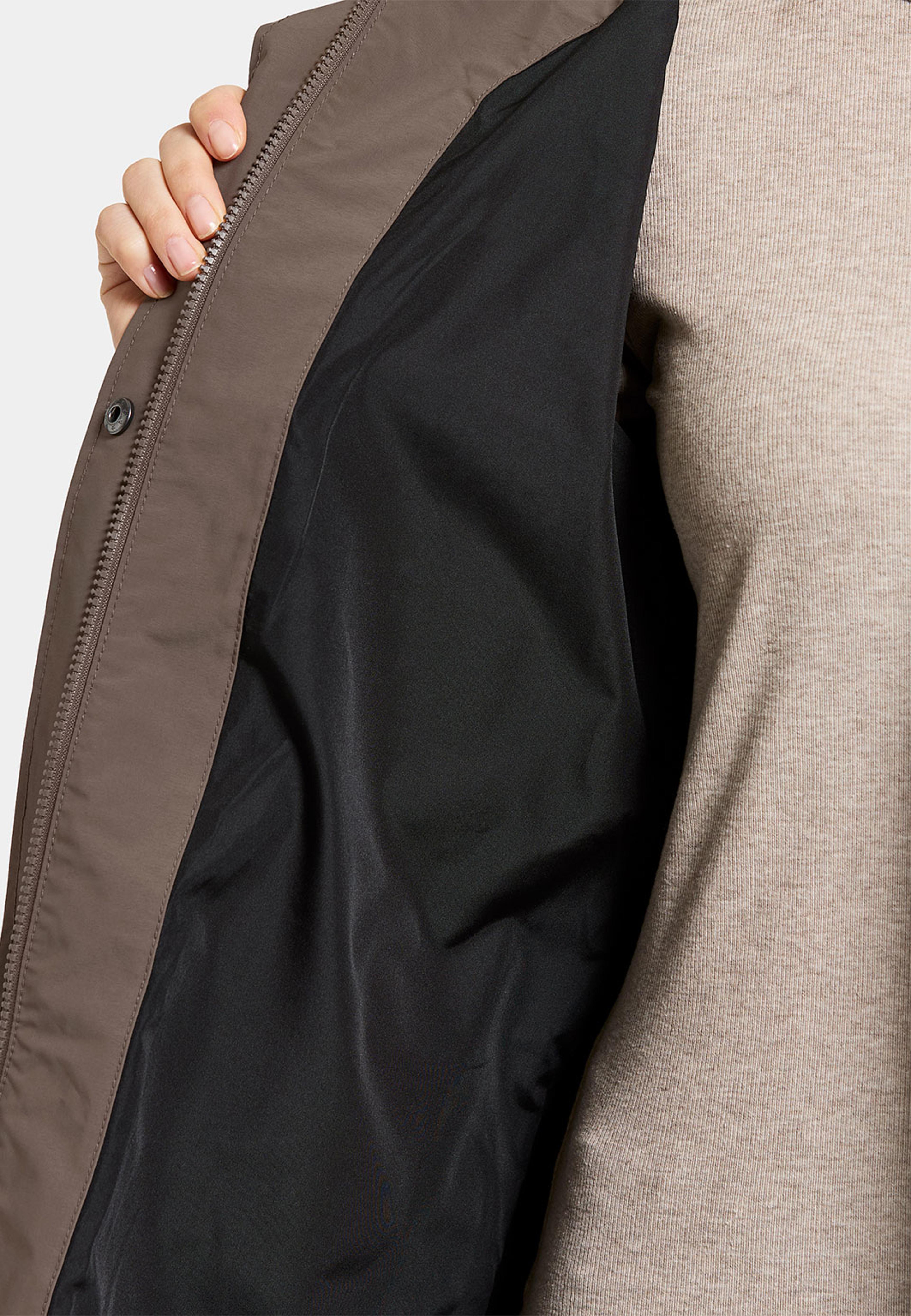 Adria Parka