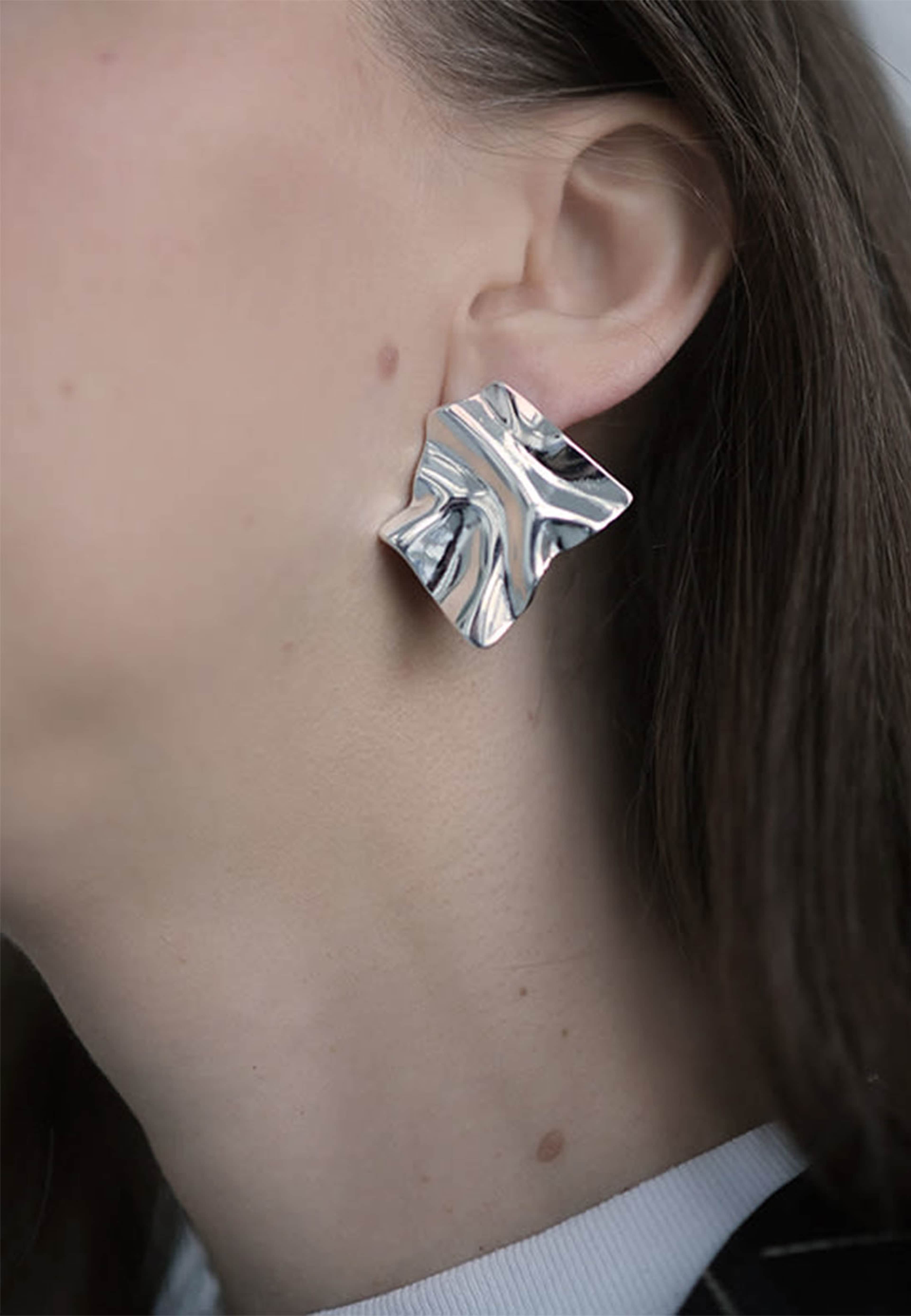 Ann Earrings, från WOS, i färgen Silver. Klicka för att öppna bilden i stort format
