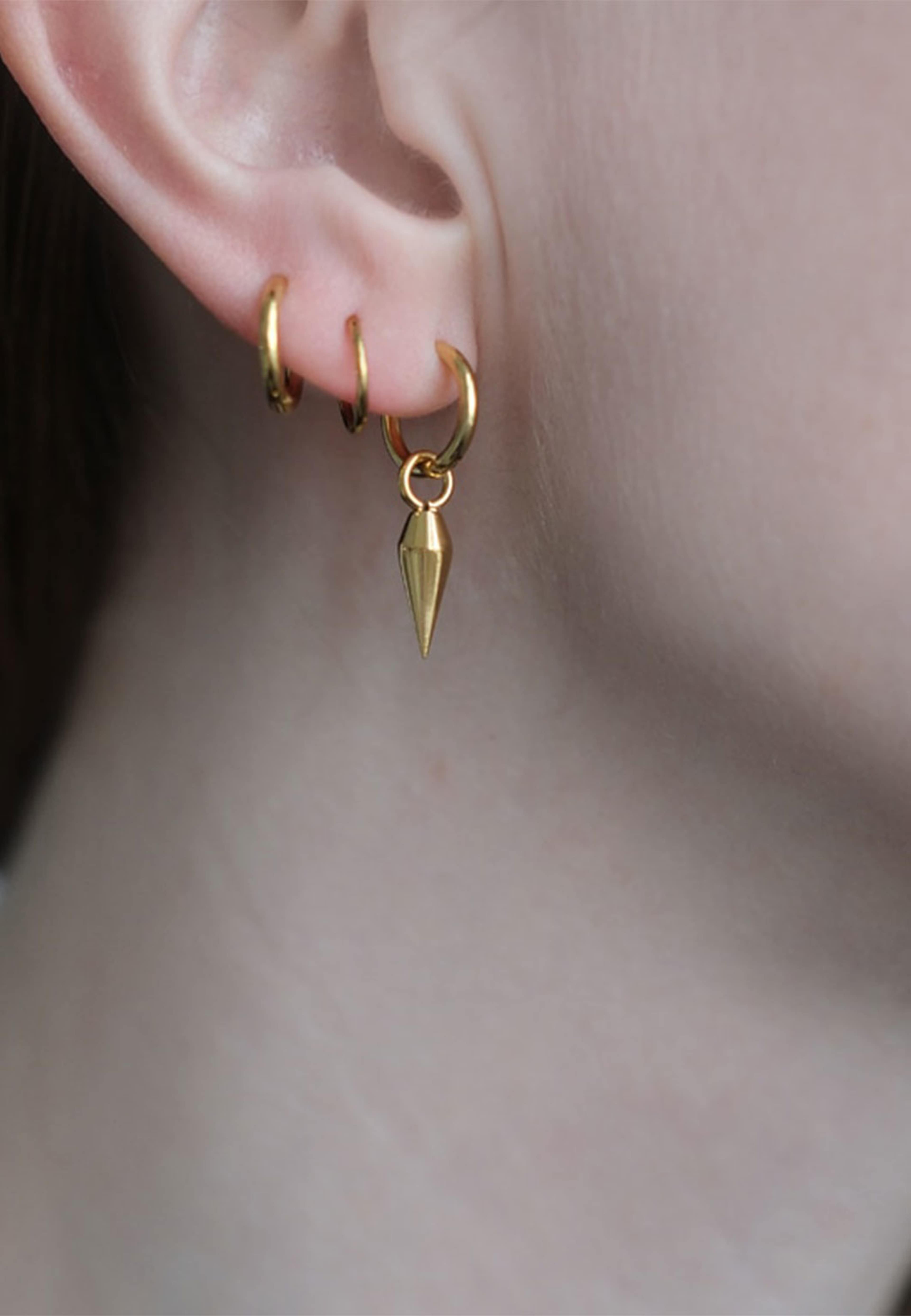 Siri mini Earrings