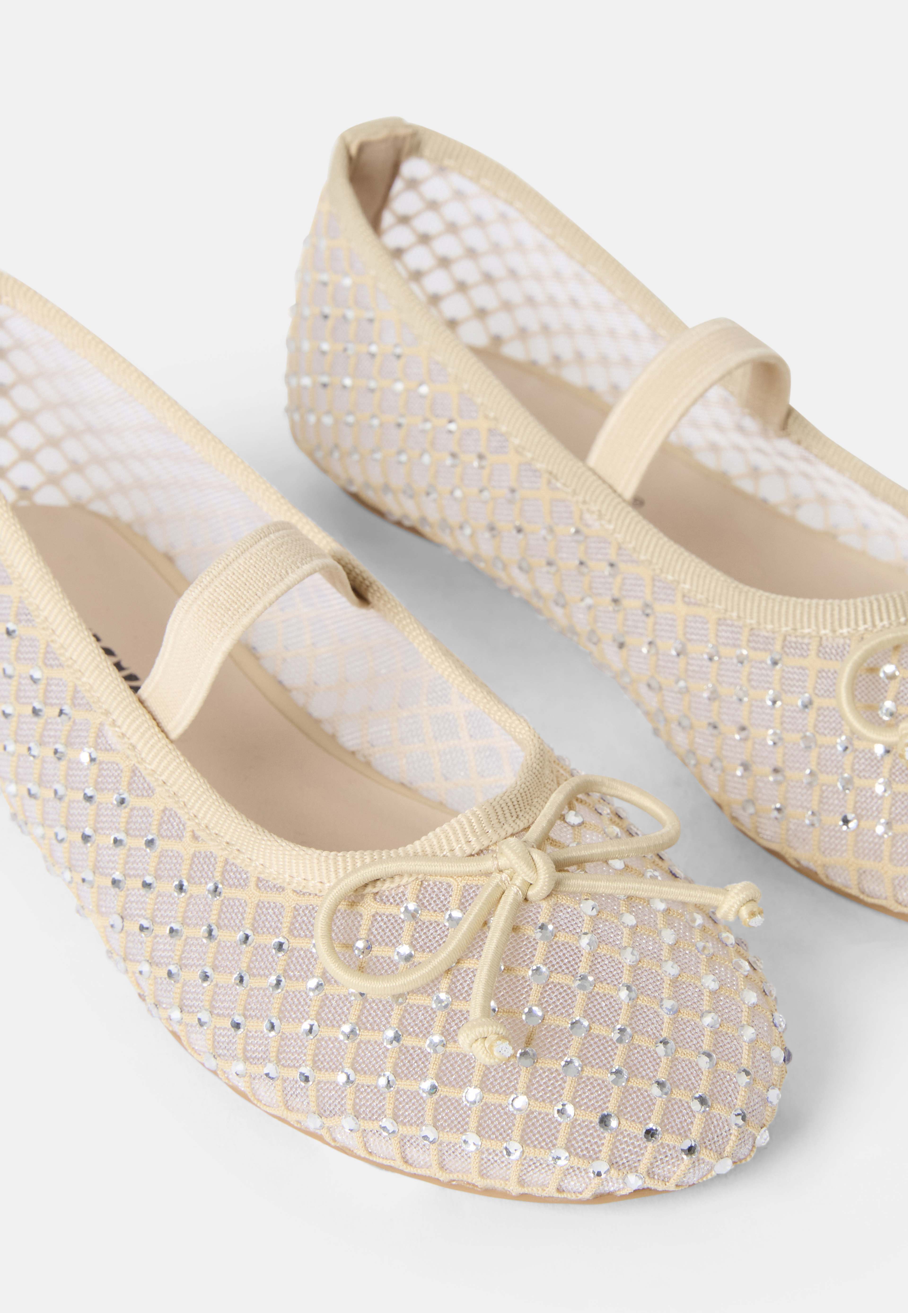 Ballerinaskor med rem