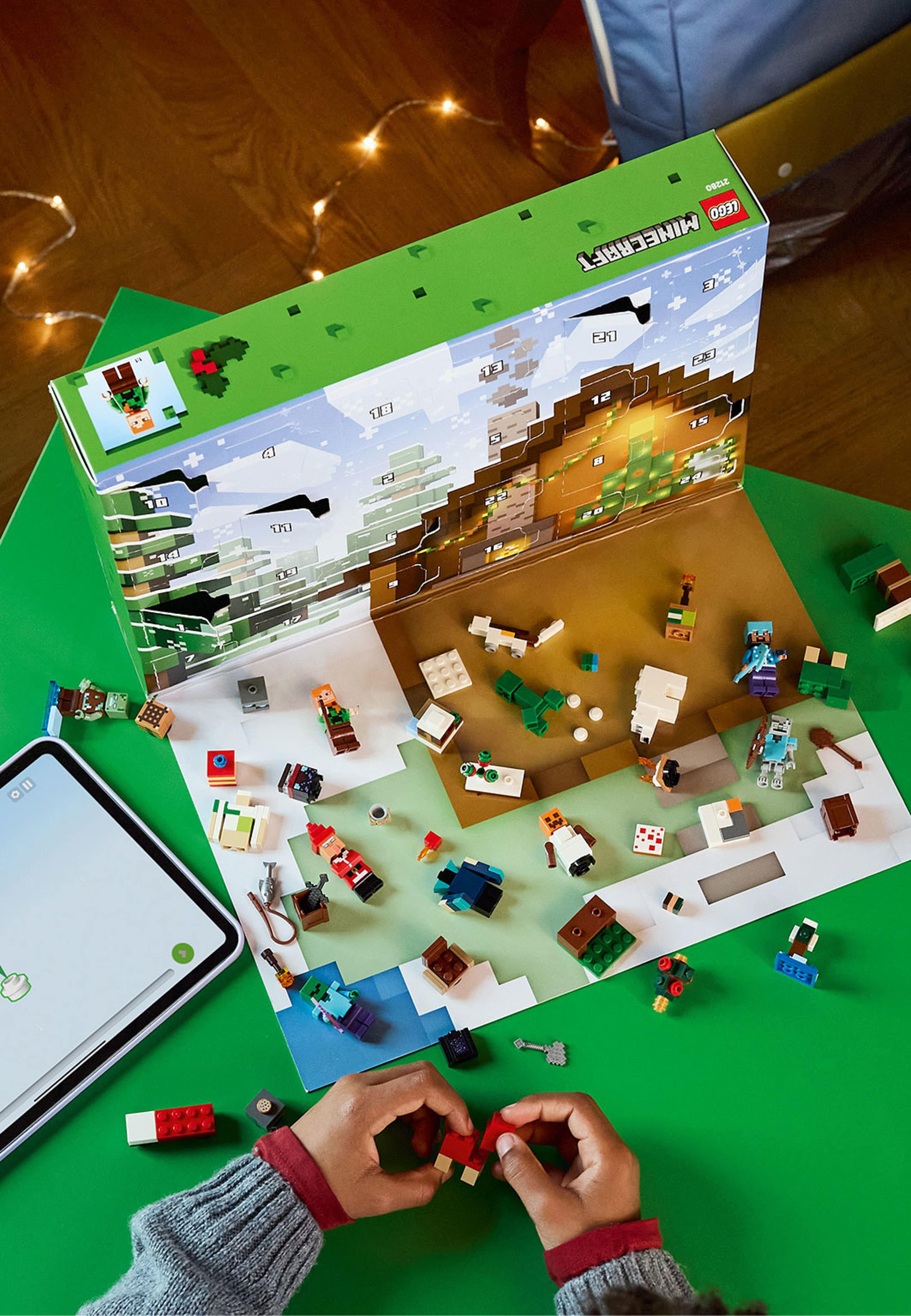 LEGO® Minecraft® Adventskalender 2025, från LEGO. Klicka för att öppna bilden i stort format