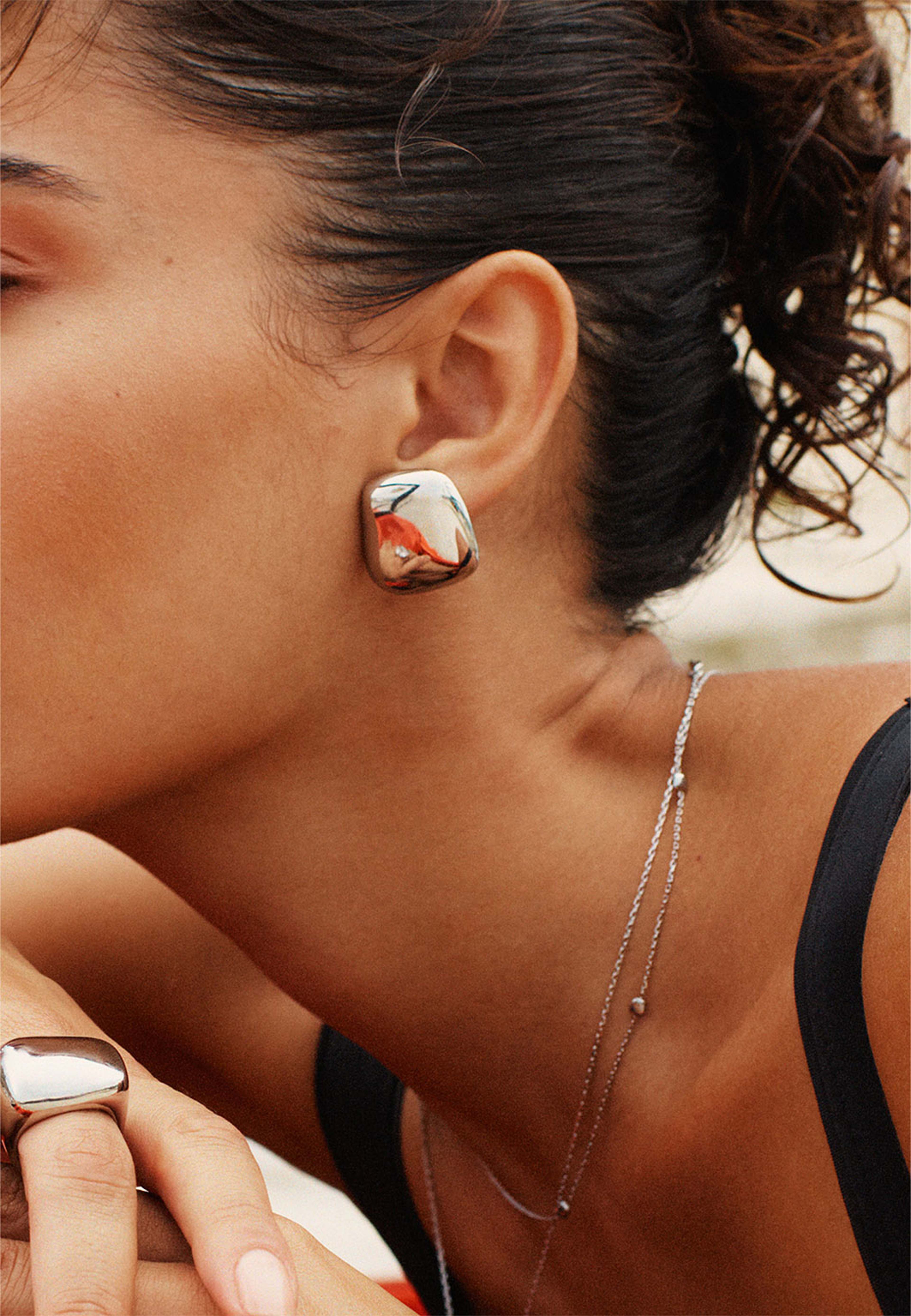 Mira Studs L Steel