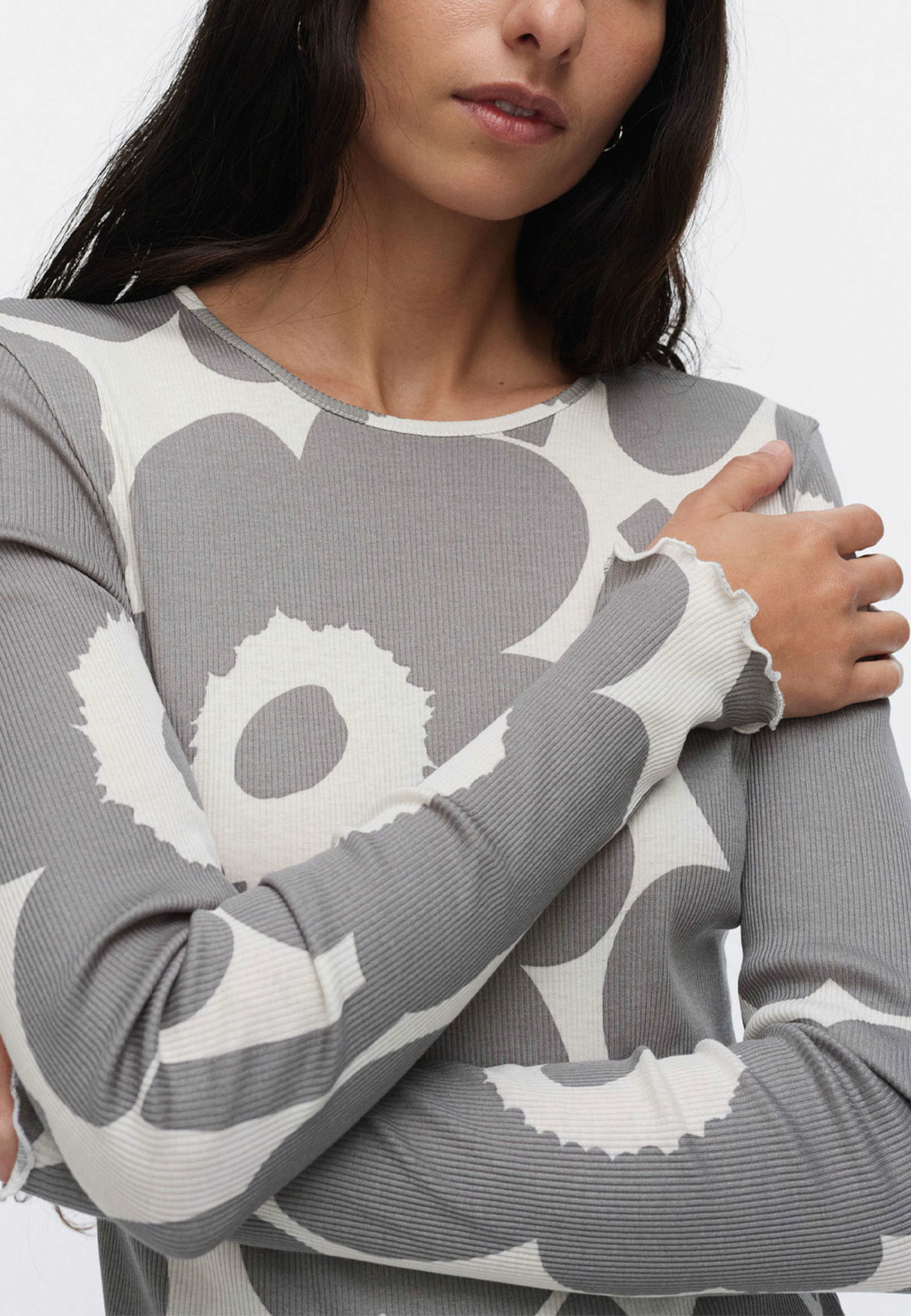 FLORAALI UNIKKO T-shirt, från Marimekko, i färgen Grey, Off White.