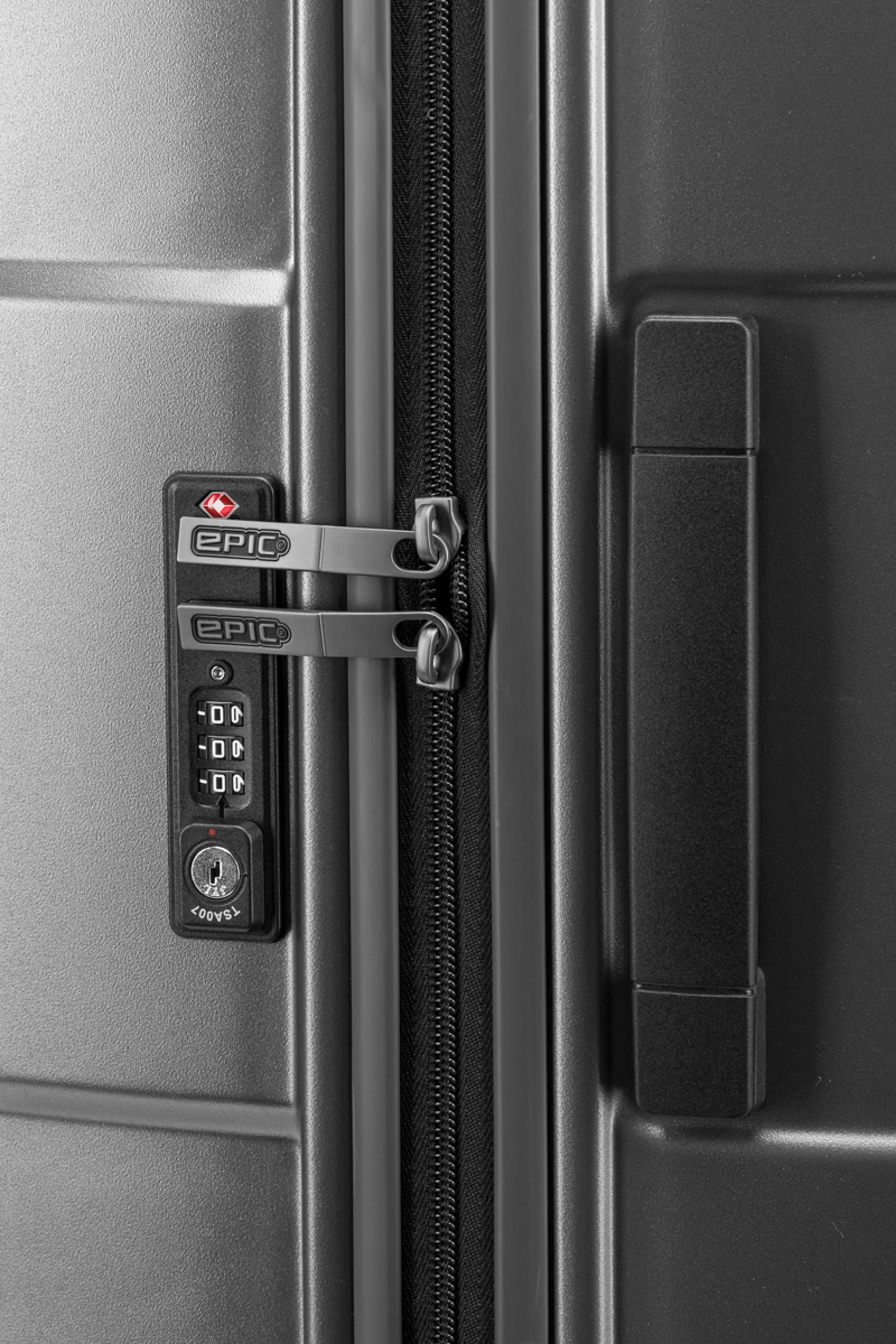 Crate Solids Resväska 75cm, från Epic, i färgen Stealthgrey. Klicka för att öppna bilden i stort format