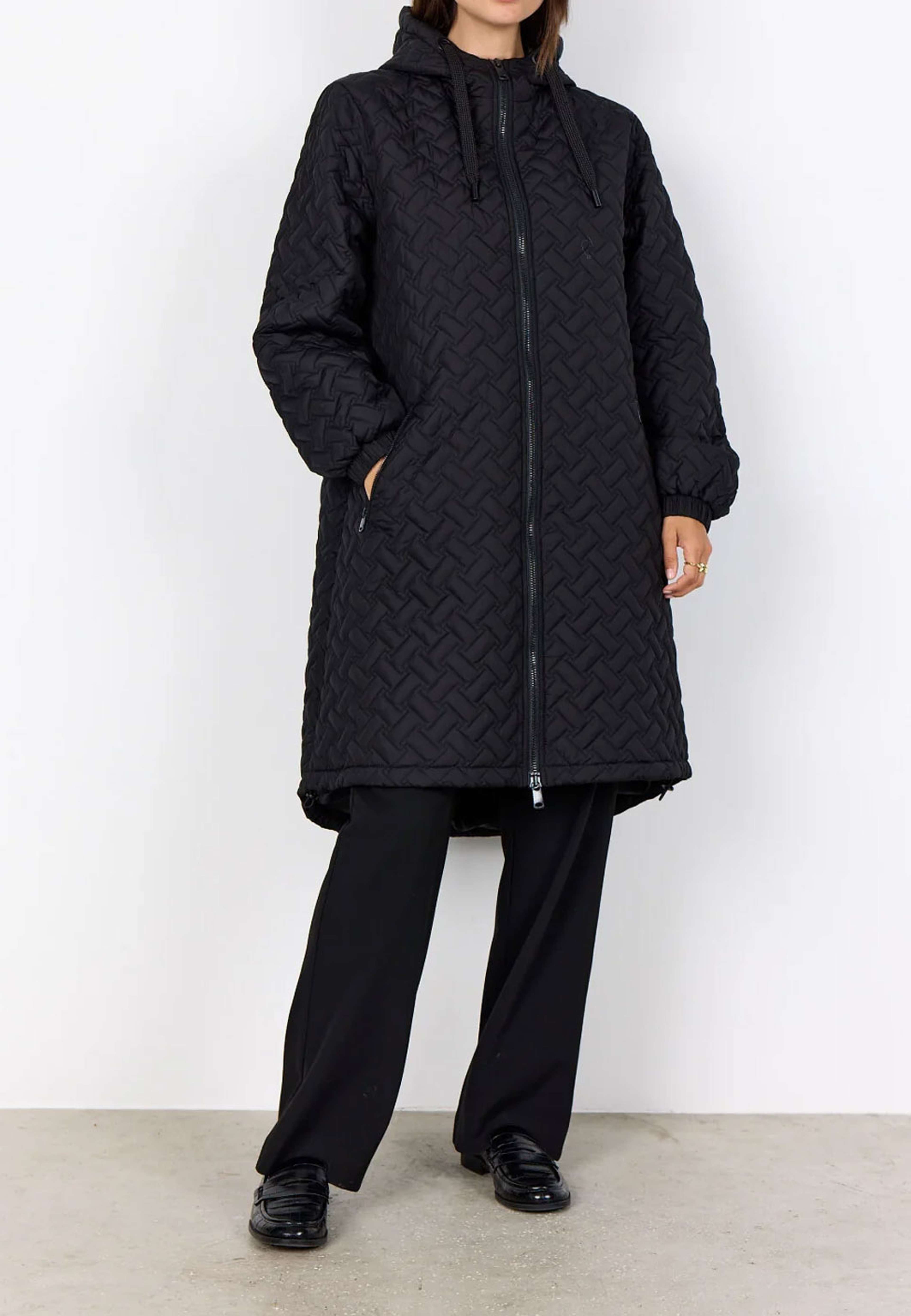 Sc-Fenya 73 Jacket, från Soyaconcept, i färgen Black. Klicka för att öppna bilden i stort format