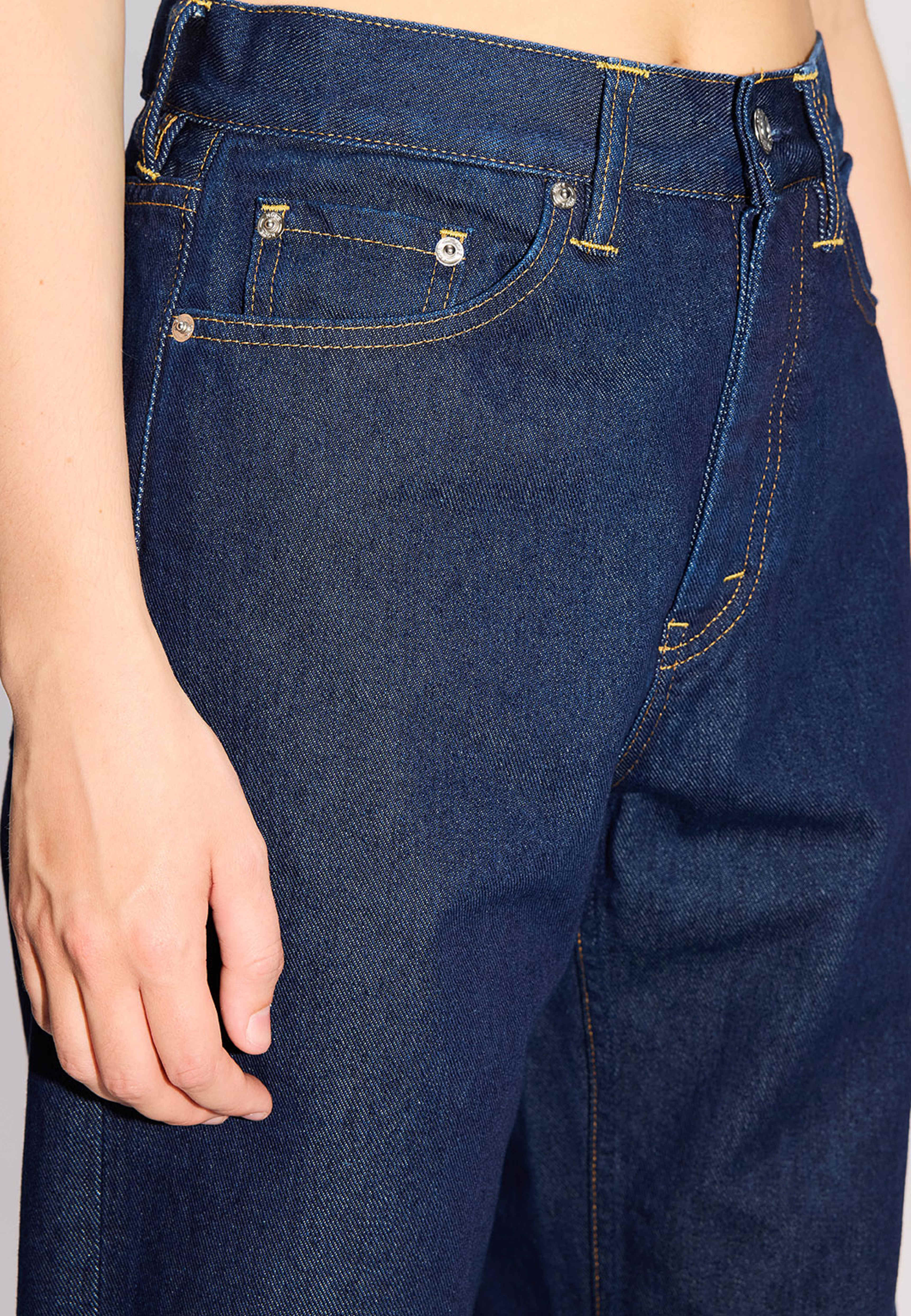 Criss Jeans Rinsed Indigo, från Hope, i färgen Rinsed Indigo. Klicka för att öppna bilden i stort format