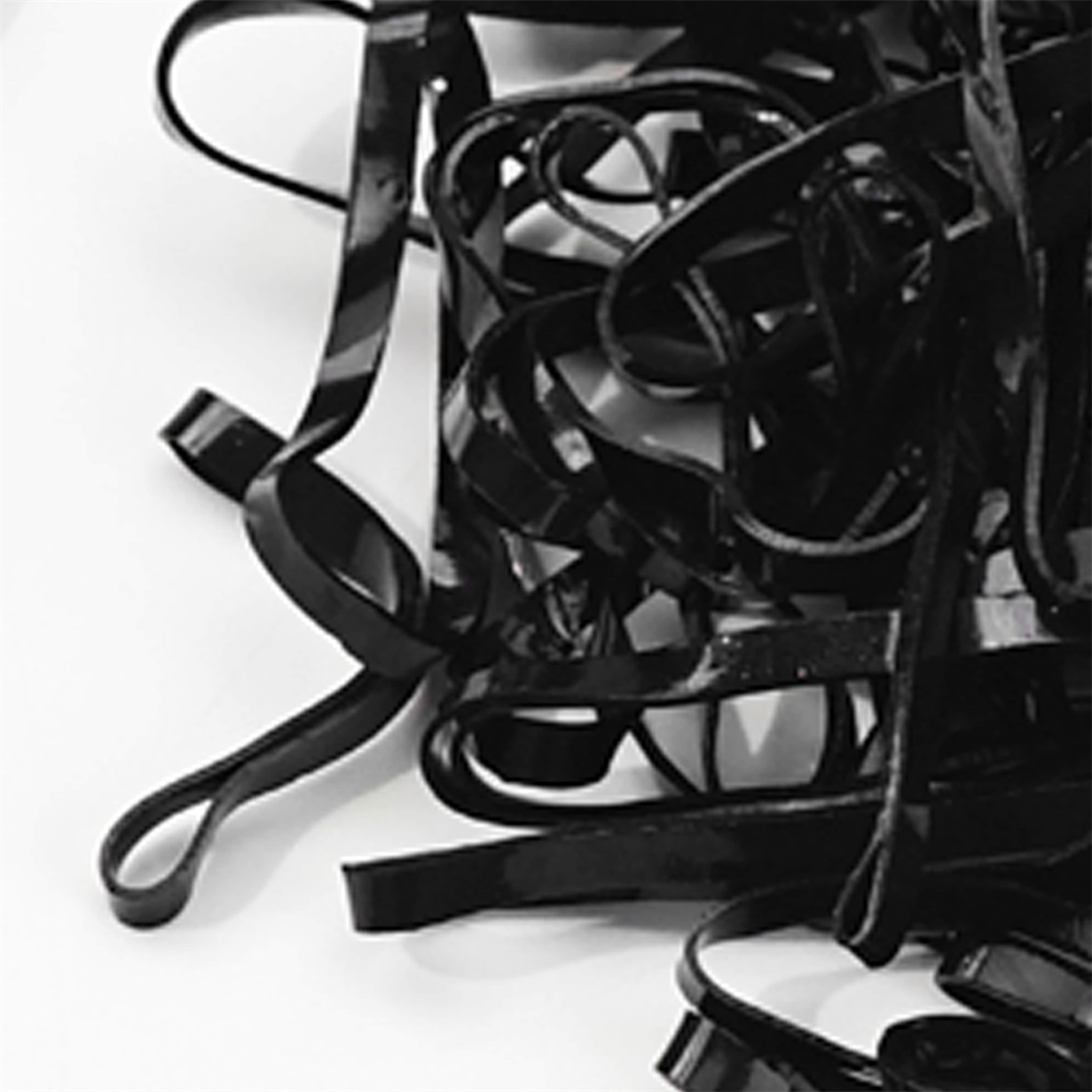 Hårsnodd mini, 100-pack, från Å BEAUTY, i färgen Black. Klicka för att öppna bilden i stort format