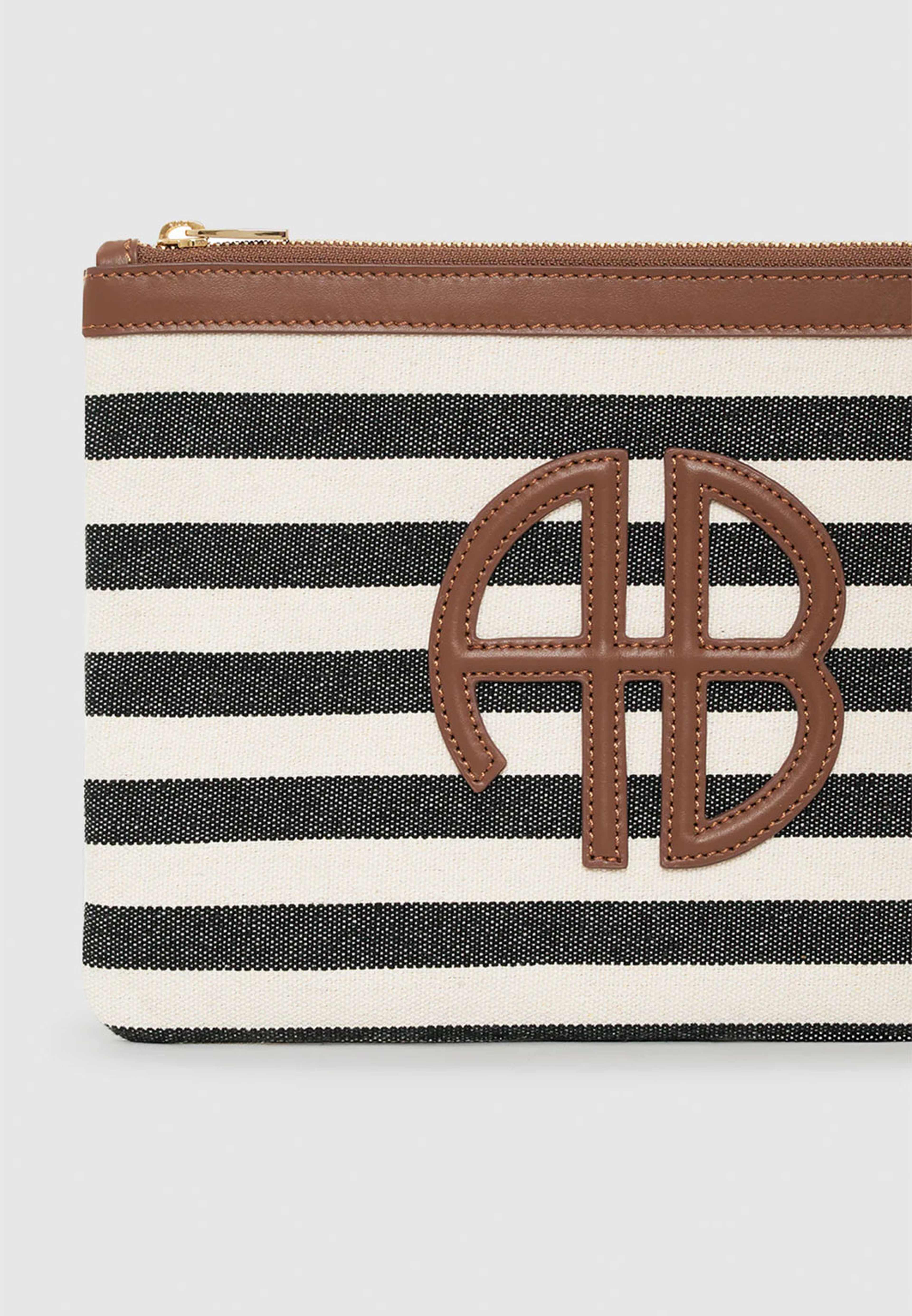 Lili Pouch