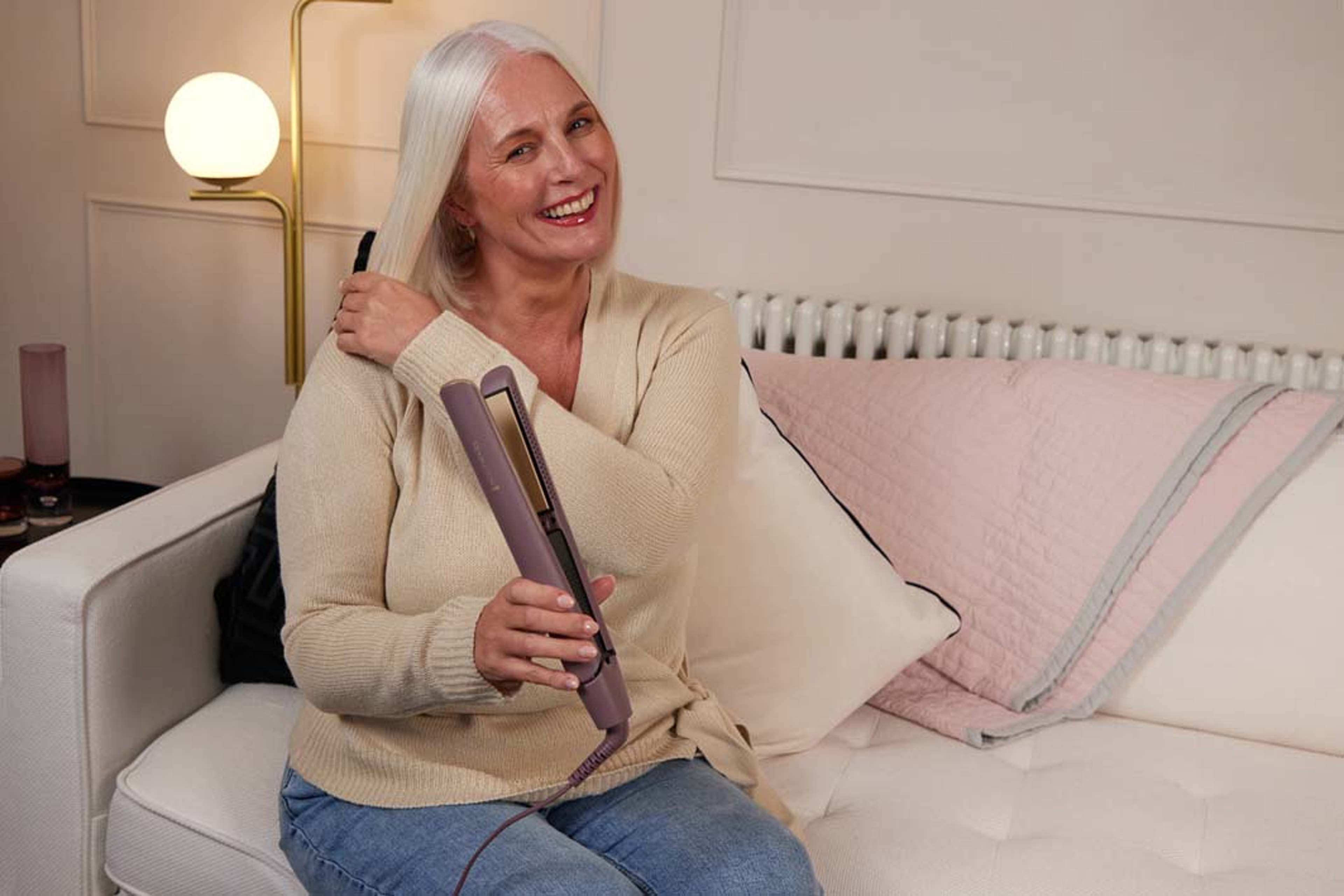 AIRvive Slim Straightner, från Remington, i färgen Mauve (purple) & Gold. Klicka för att öppna bilden i stort format