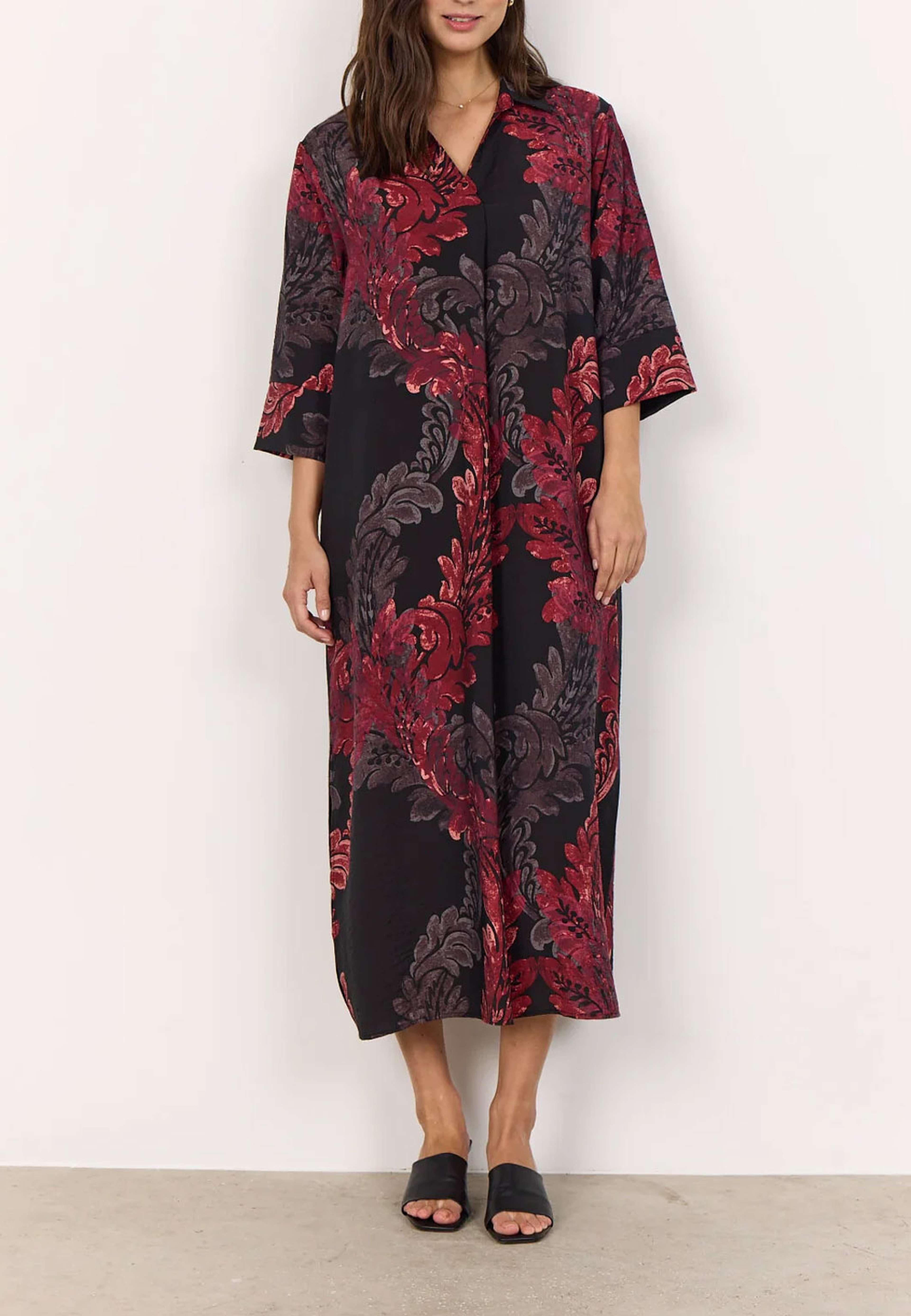 SC-Vaike 3 Dress, från Soyaconcept, i färgen Red Combi. Klicka för att öppna bilden i stort format