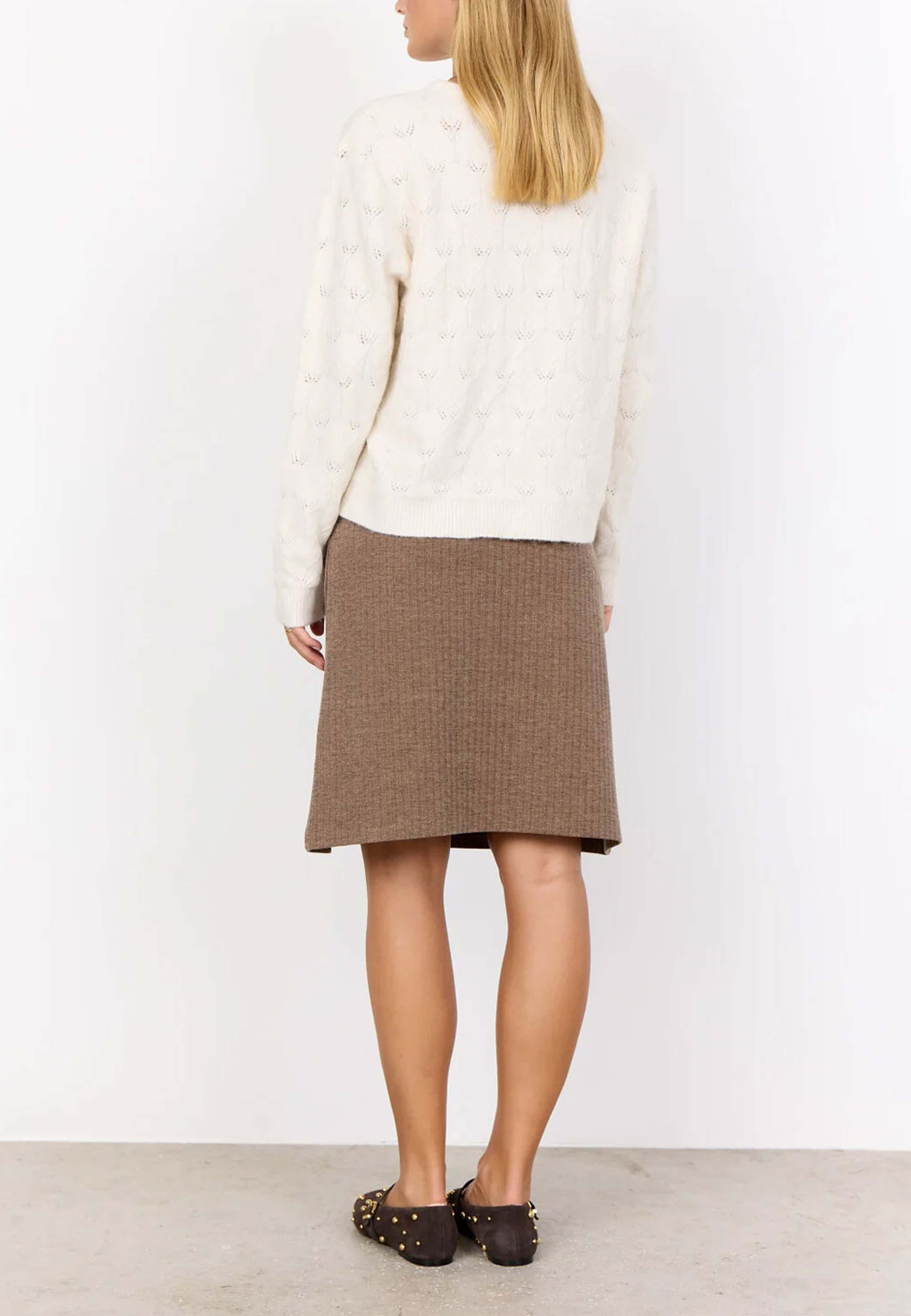 SC-Viki 2 Cardigan, från Soyaconcept, i färgen Cream Melange. Klicka för att öppna bilden i stort format