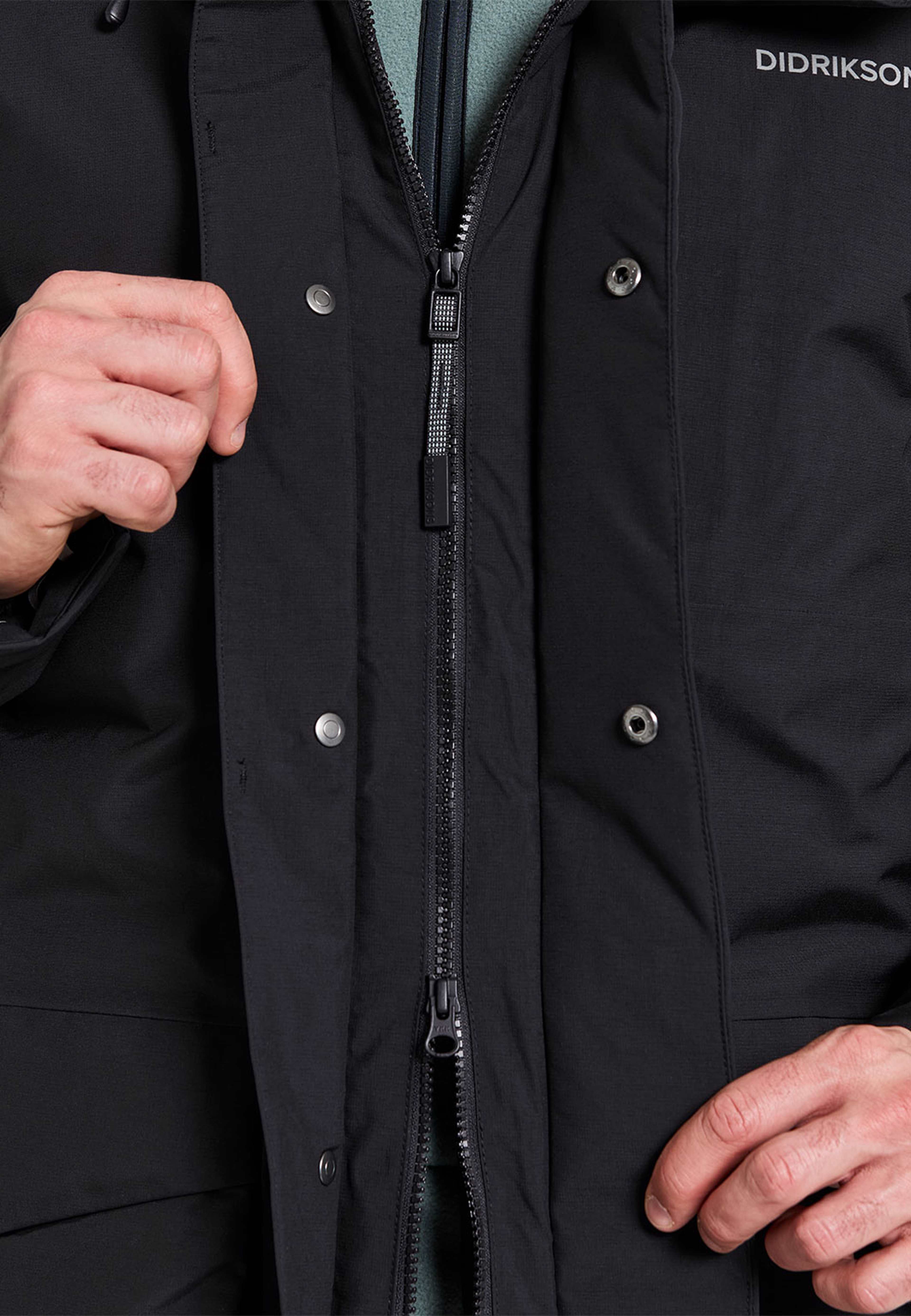 Akilles Parka, från Didriksons, i färgen Black. Klicka för att öppna bilden i stort format
