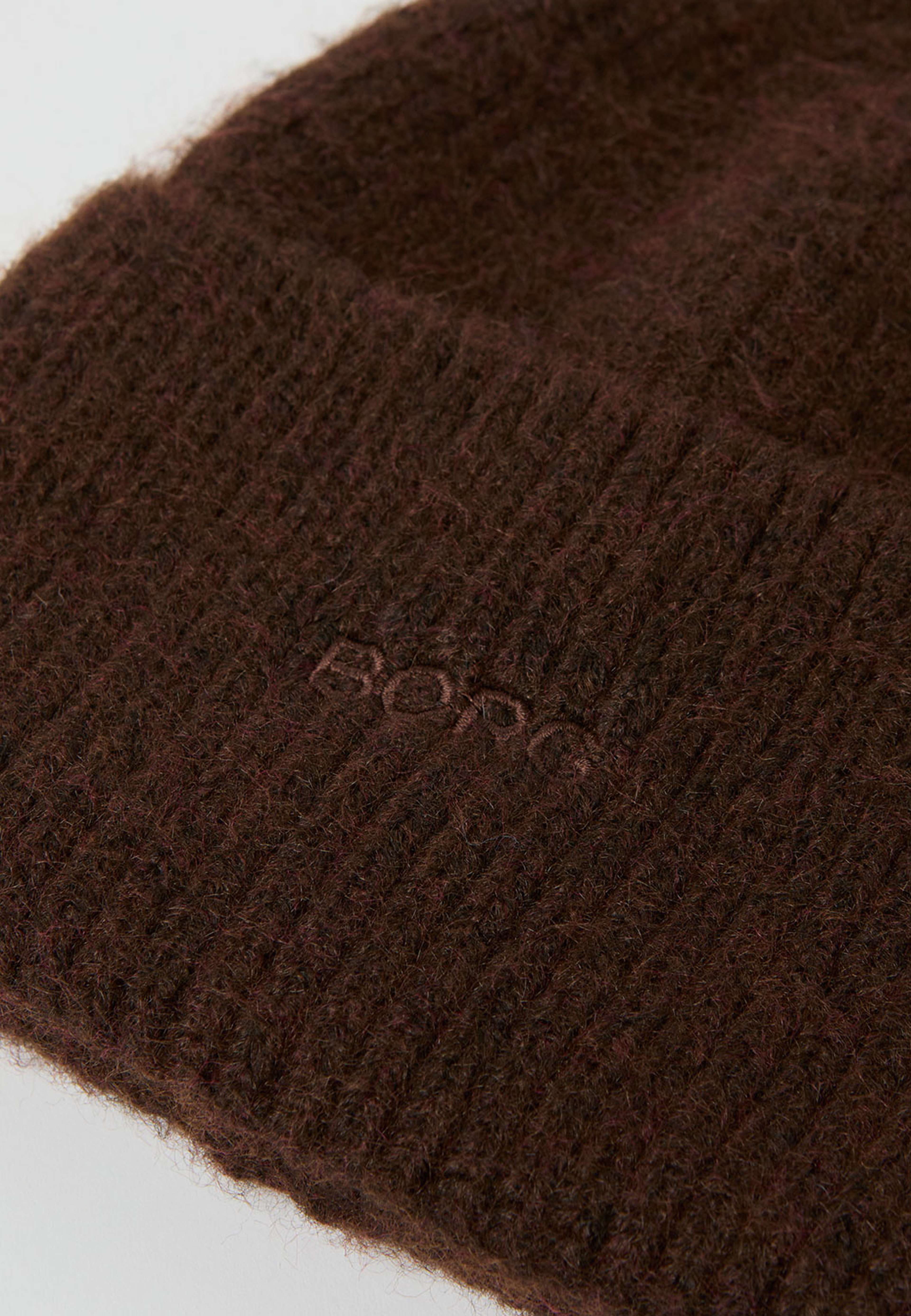 Studio Beanie, från Björn Borg Sport, i färgen Molé. Klicka för att öppna bilden i stort format