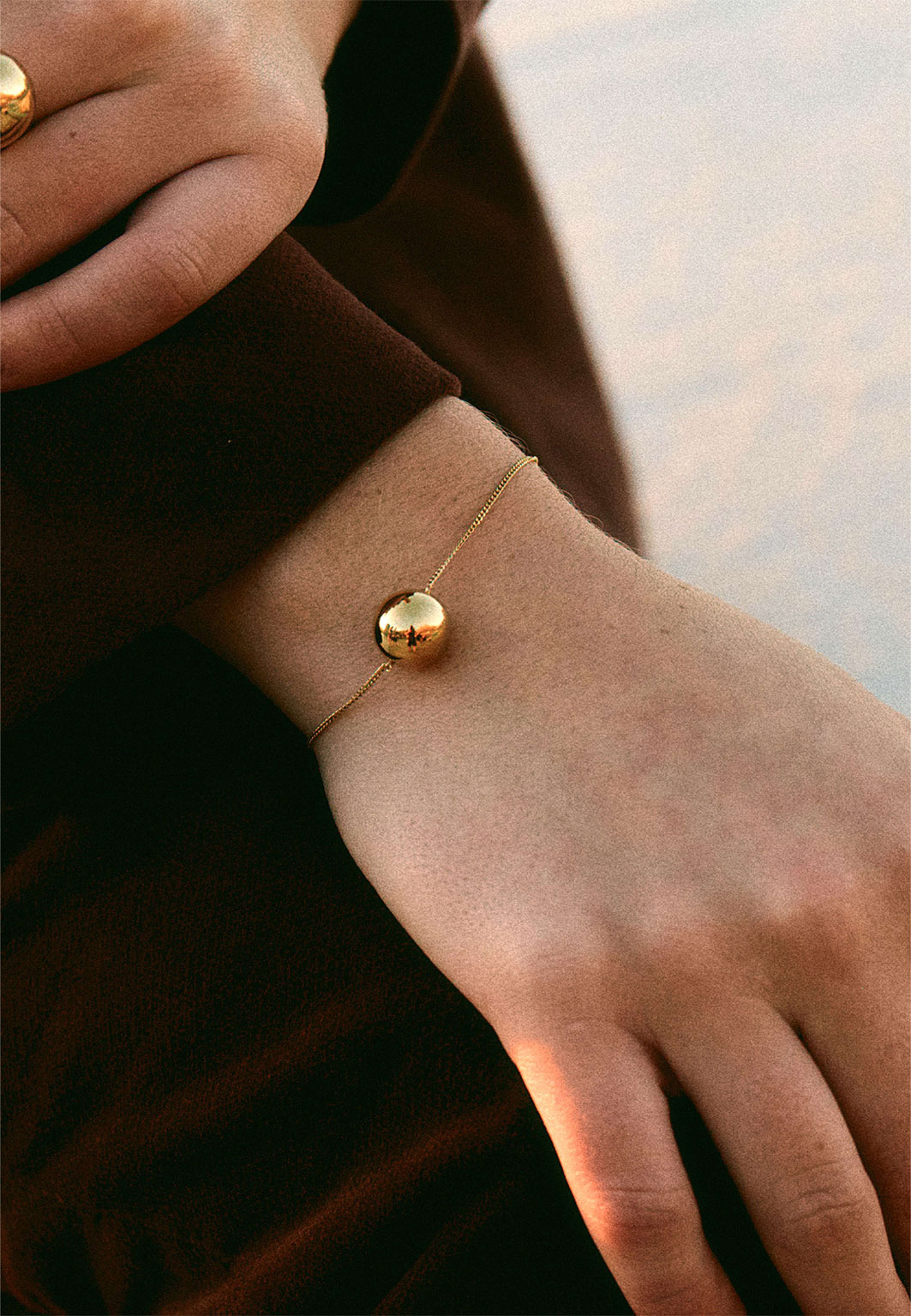 Sphere Bracelet S Gold, från Edblad, i färgen Gold.