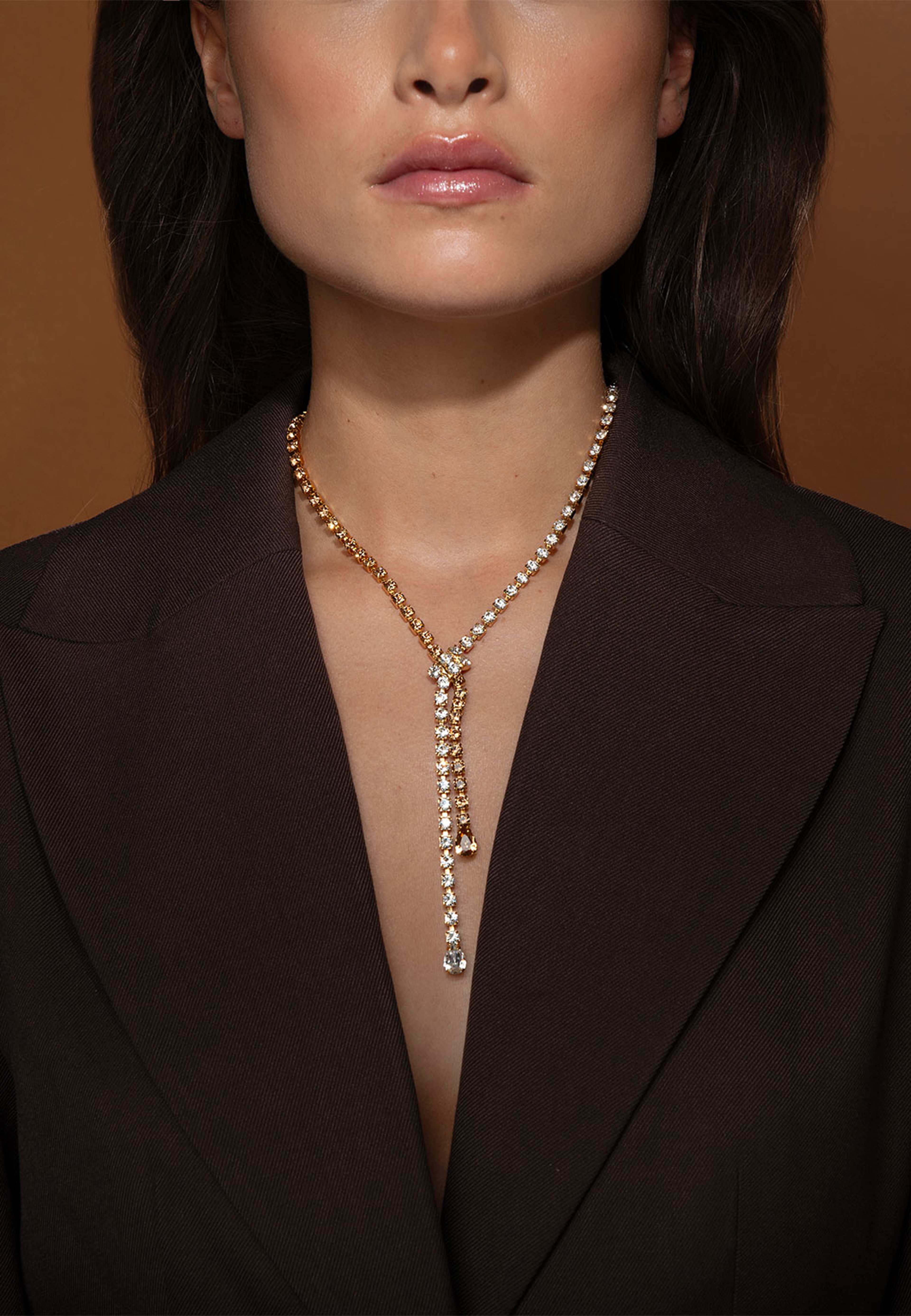 Yvette Necklace, från Caroline Svedbom, i färgen Rhodium. Klicka för att öppna bilden i stort format
