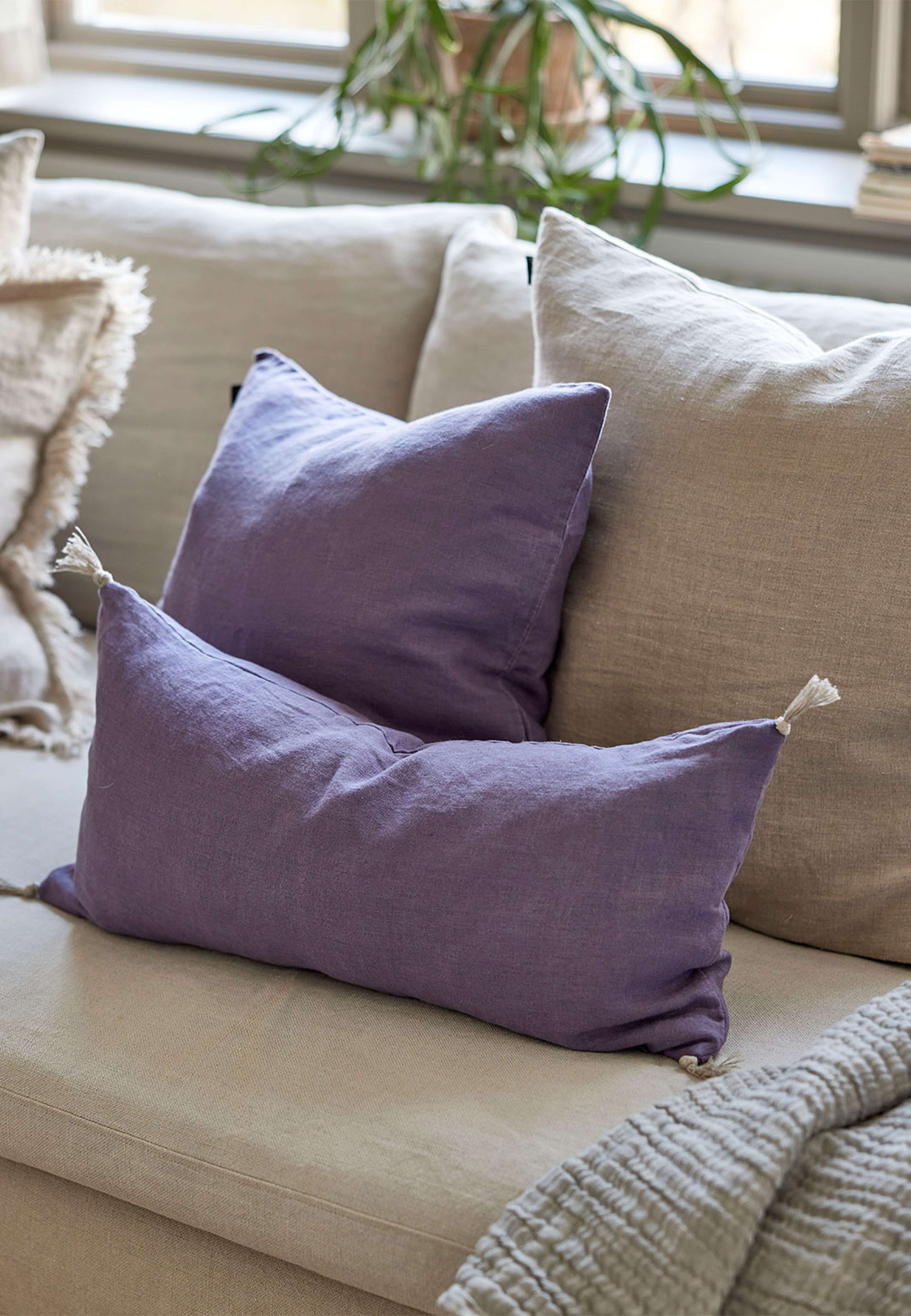 Sunshine Kuddfodral 30x60 cm, från Himla, i färgen Lavender. Klicka för att öppna bilden i stort format