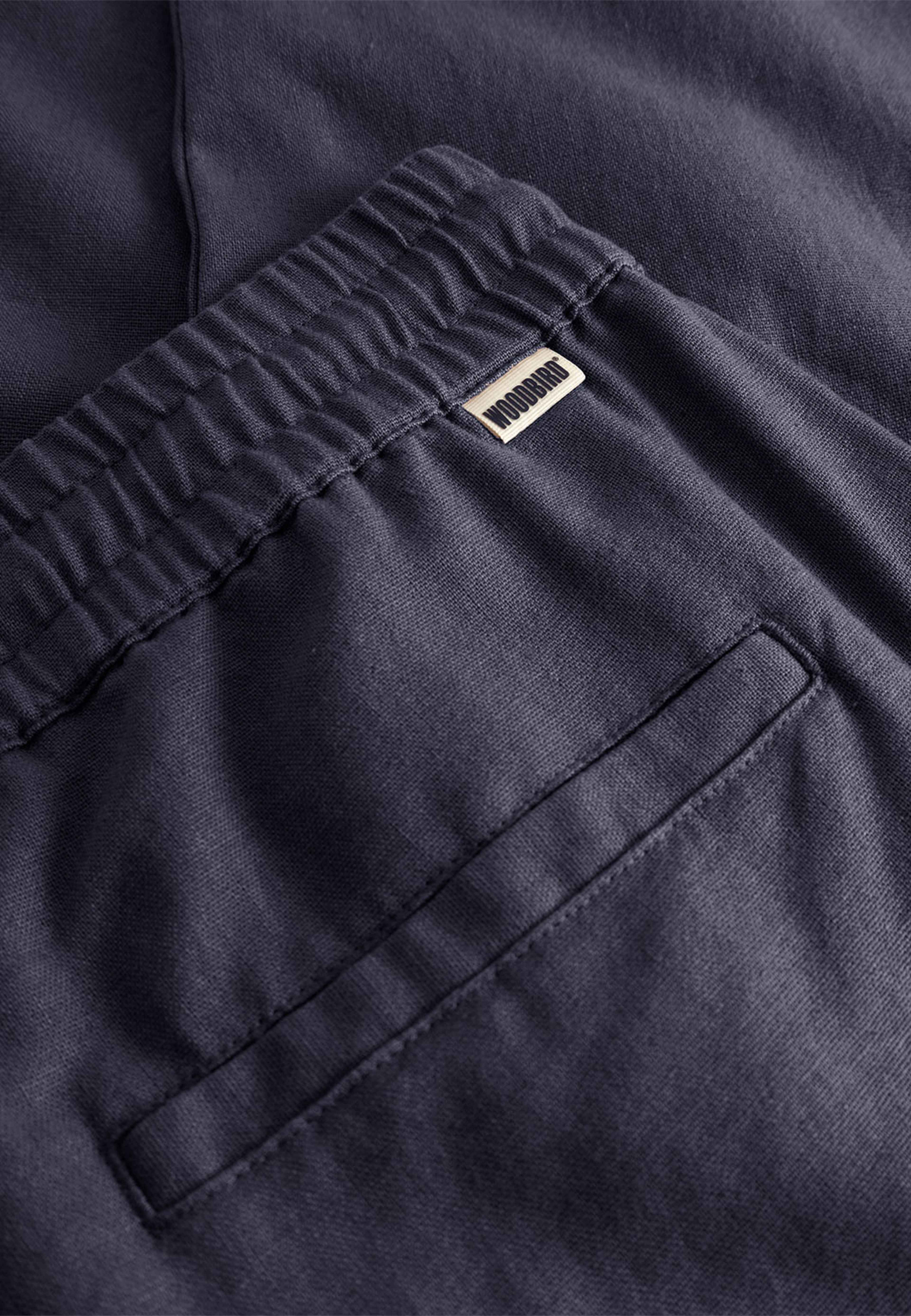 Eik Linen Pant, från Woodbird, i färgen Navy. Klicka för att öppna bilden i stort format