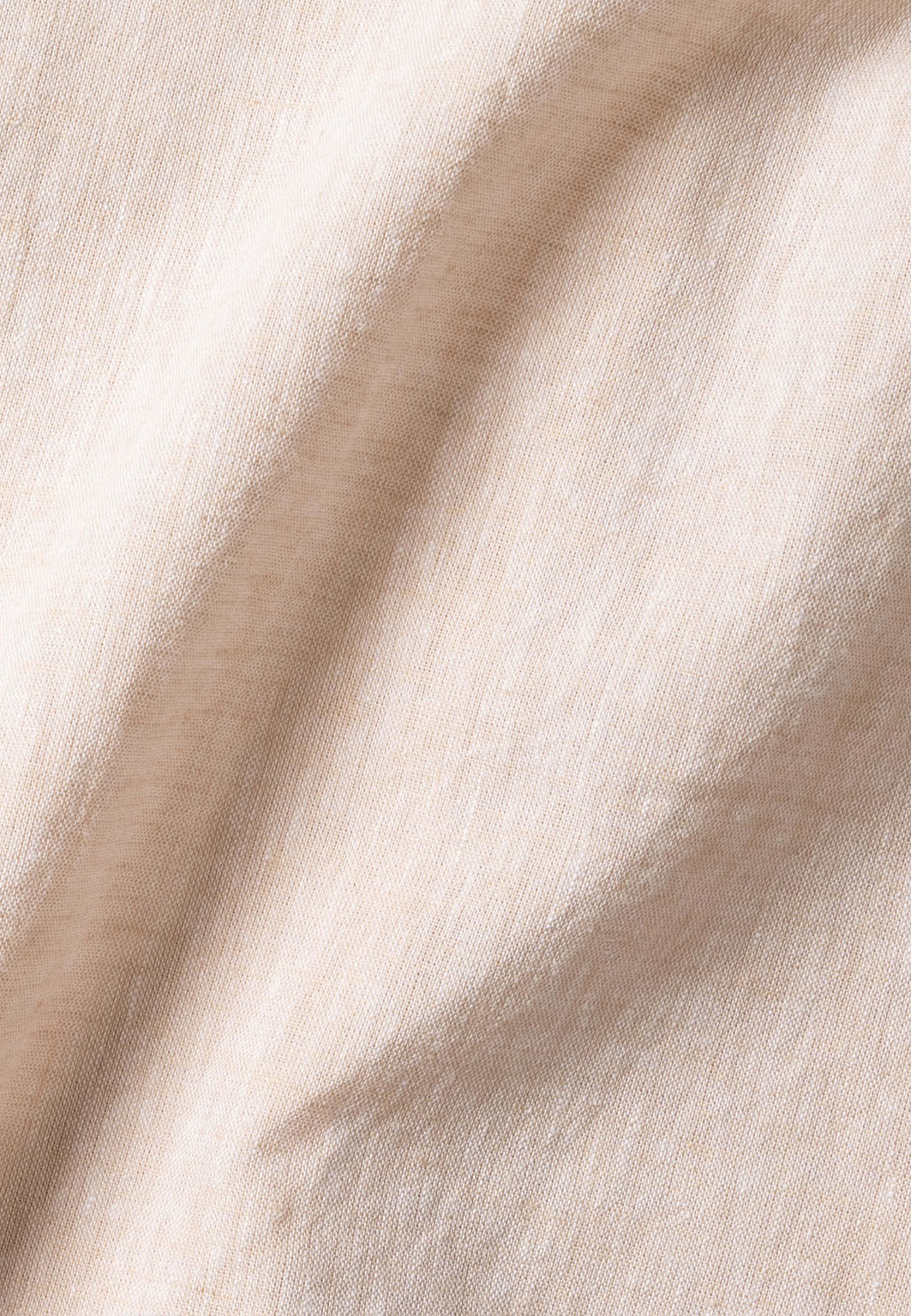 Linneskjorta Ellie Sorrento, från The Shirt Factory, i färgen Lt.beige. Klicka för att öppna bilden i stort format
