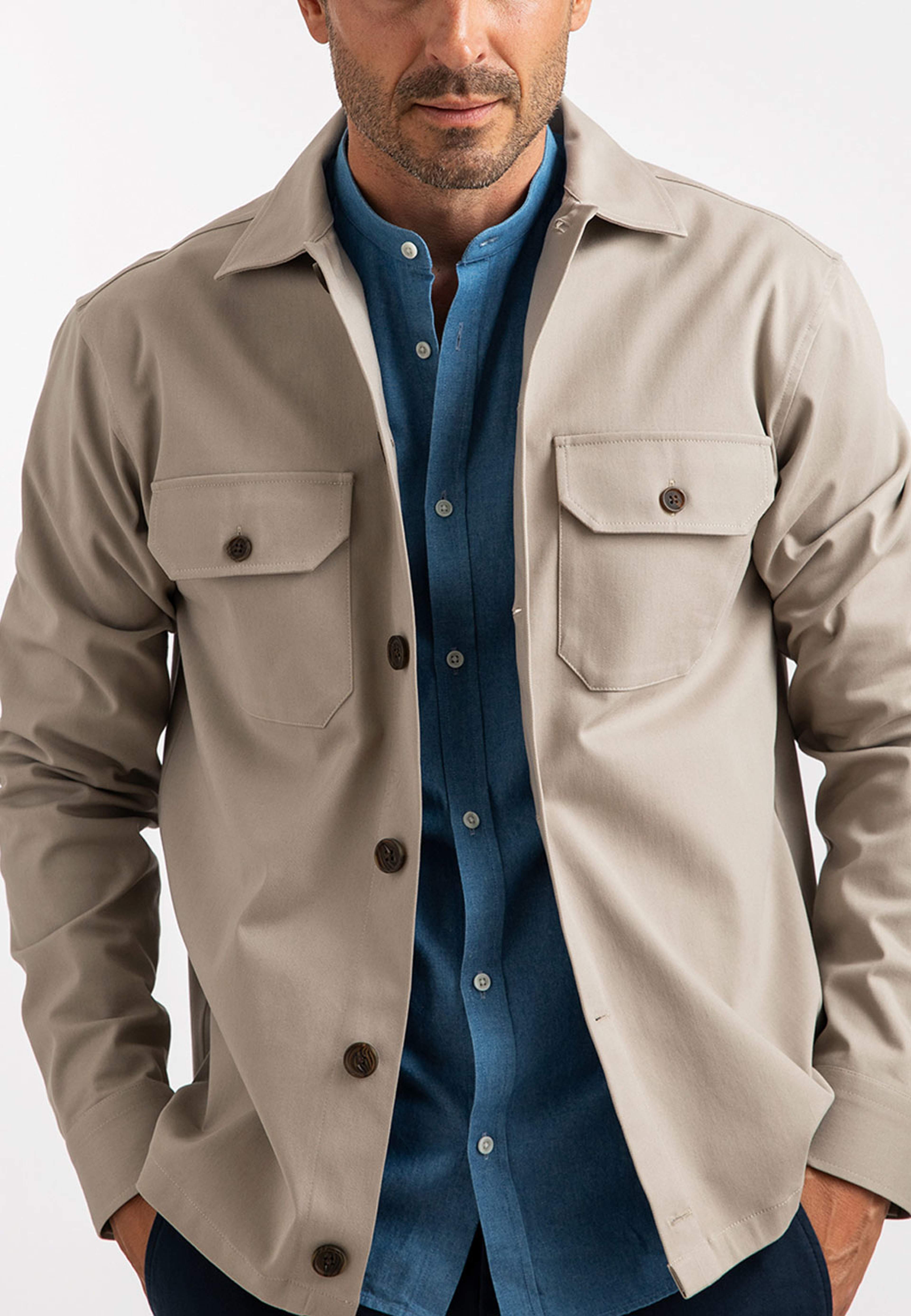 Skjorta Overshirt Twill, från The Shirt Factory, i färgen Beige. Klicka för att öppna bilden i stort format