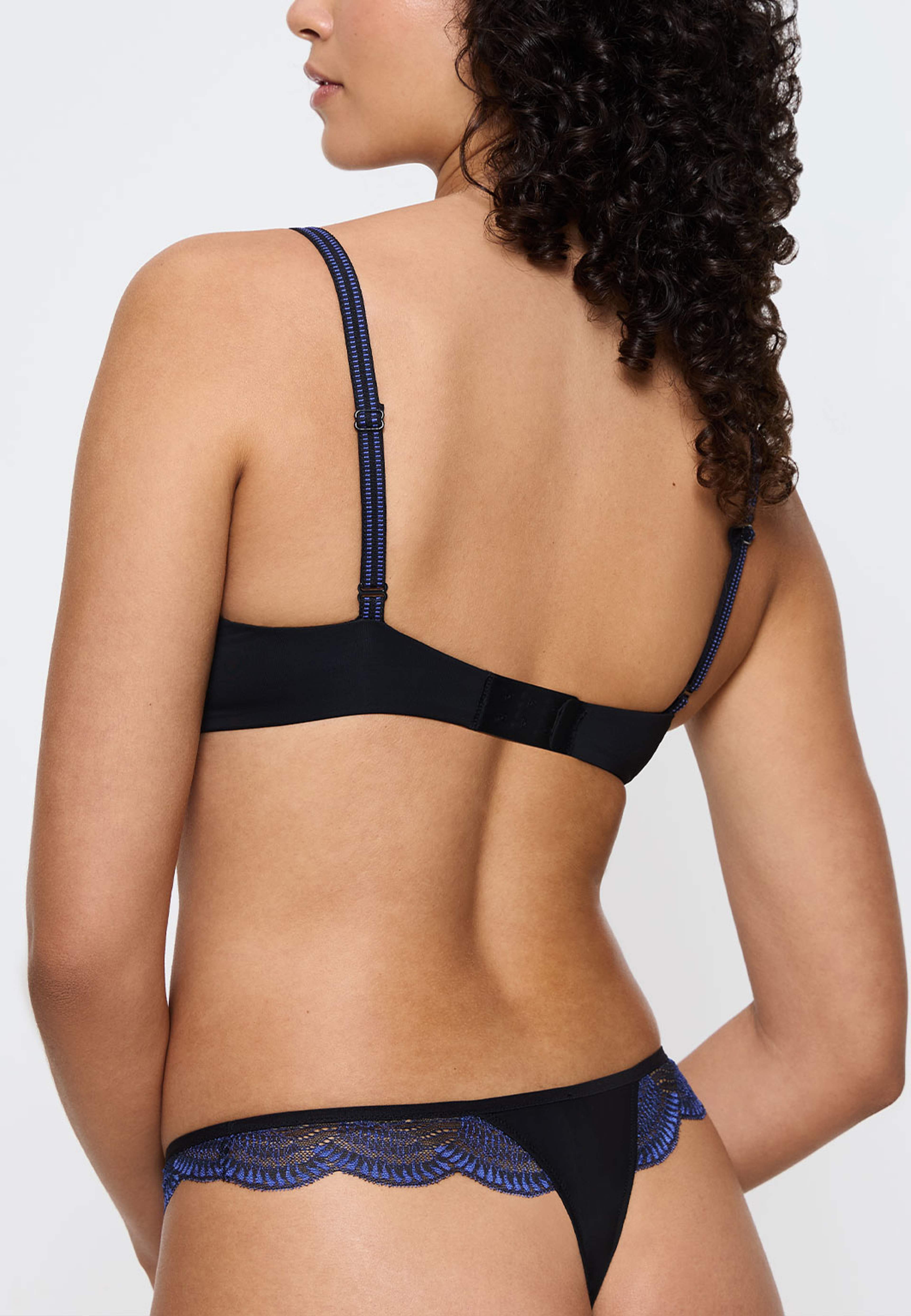 Comfort Glam WHU, från Triumph, i färgen Black. Klicka för att öppna bilden i stort format