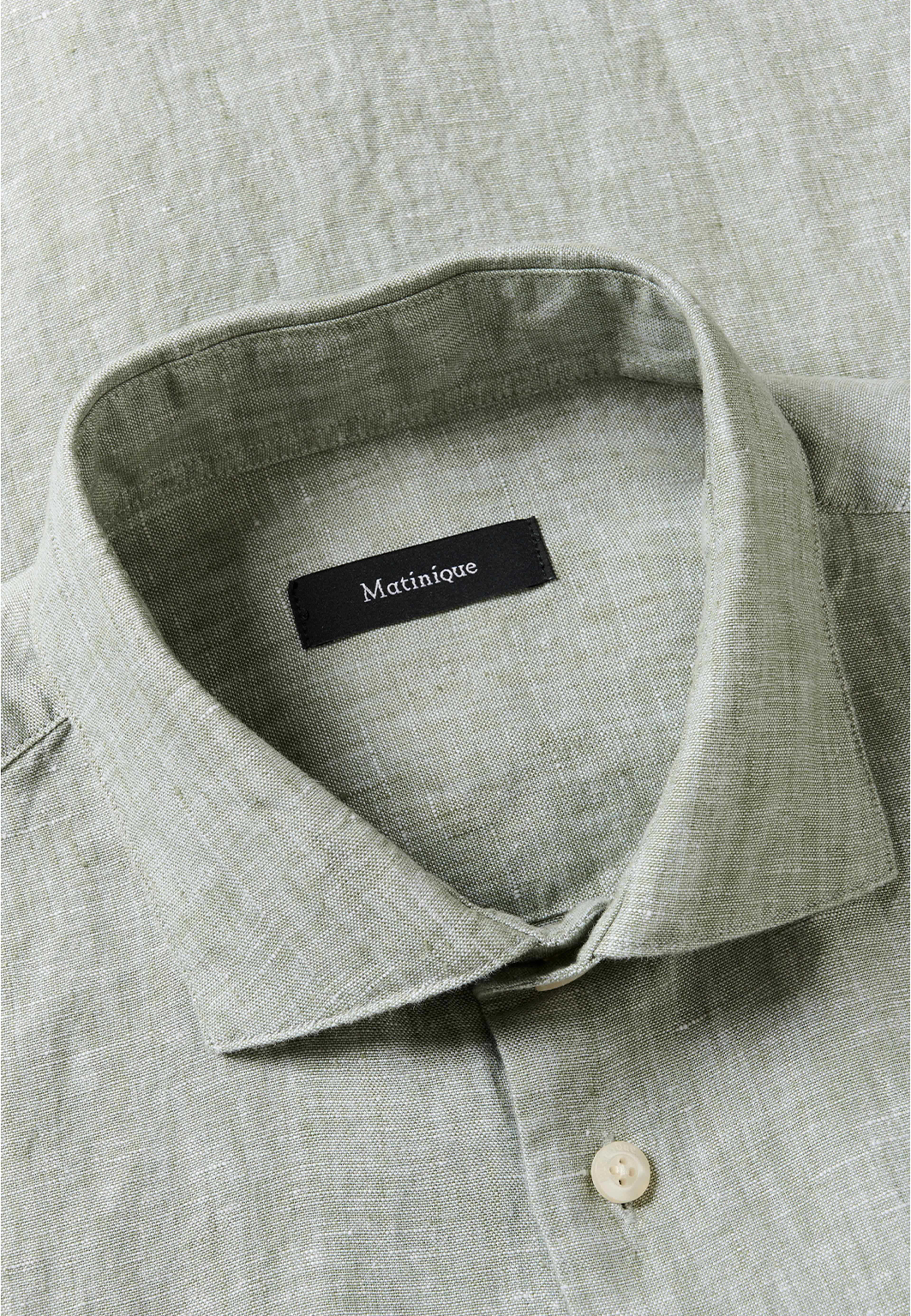 Marc short shirt, från Matinique, i färgen Sea Spray. Klicka för att öppna bilden i stort format